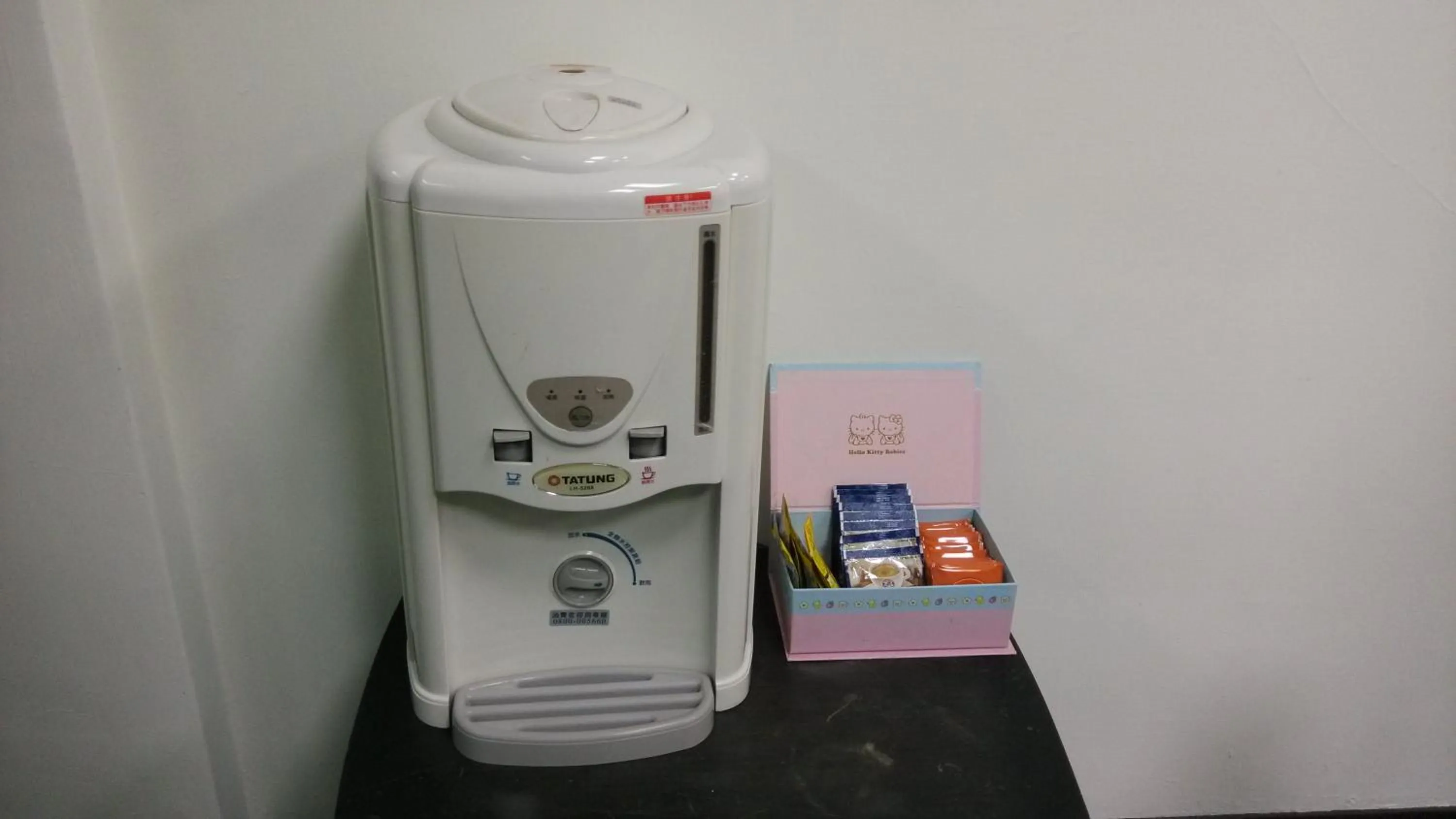 Communal lounge/ TV room in Love Hualien Hostel