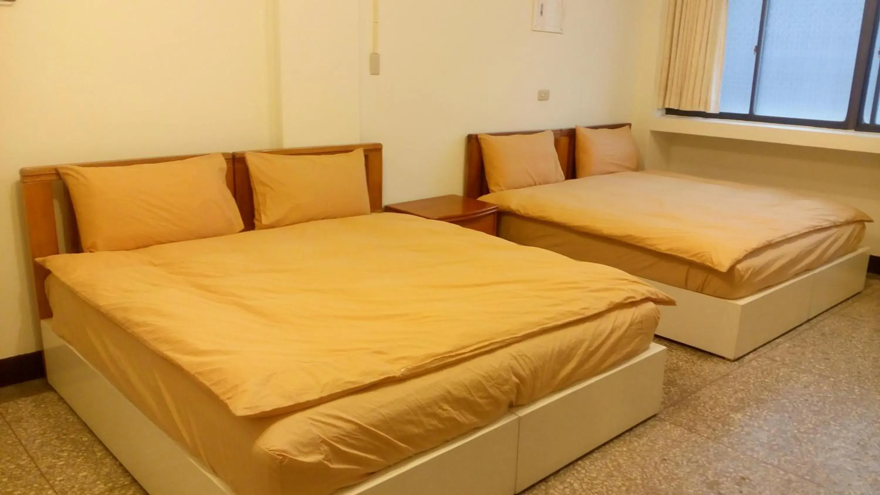 Quadruple Room with Private Bathroom in Love Hualien Hostel Quadruple Room with Private Bathroom in Love Hualien Hostel