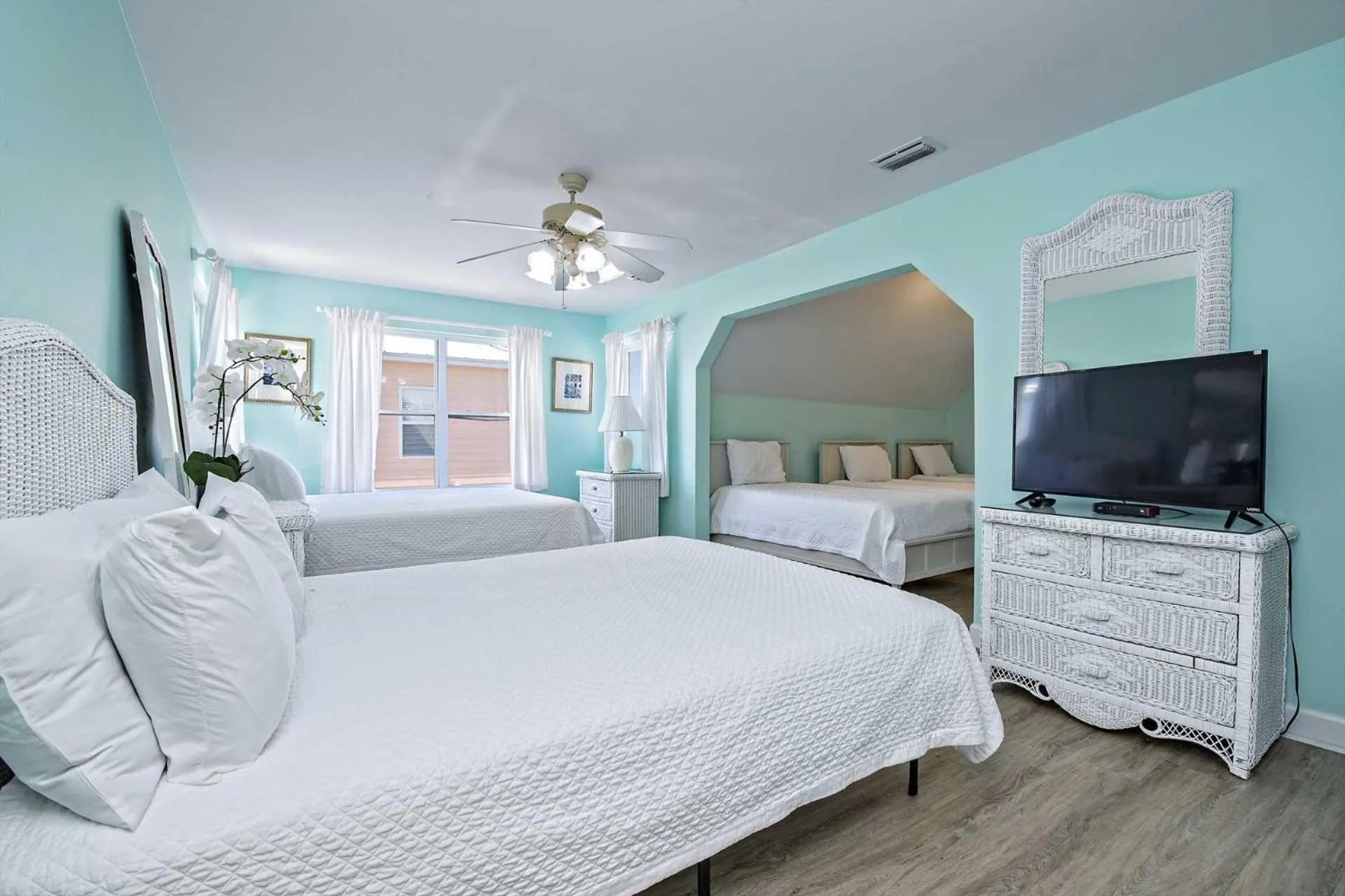 Bed in Mai Tai