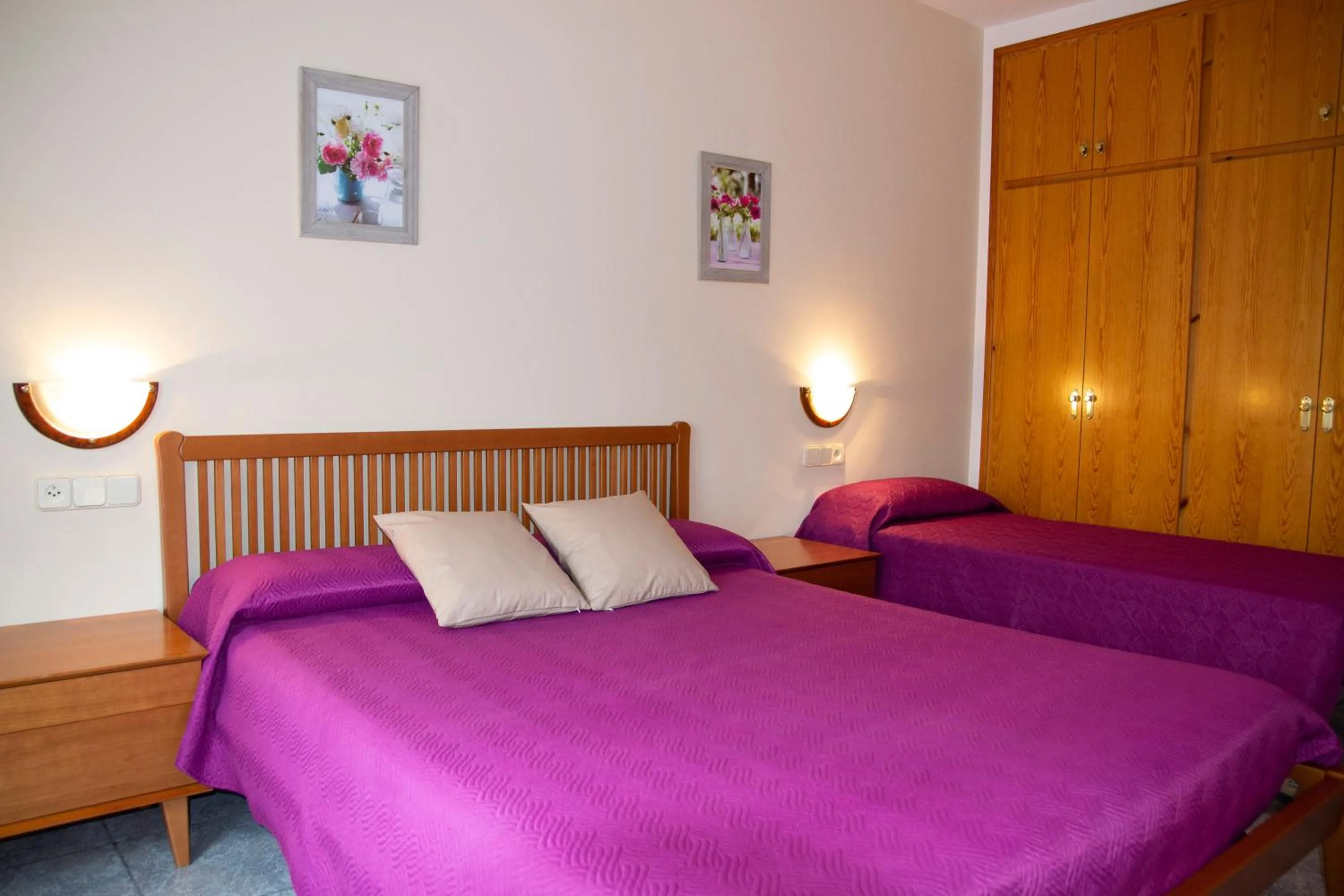 Bed in Hostal Montserrat