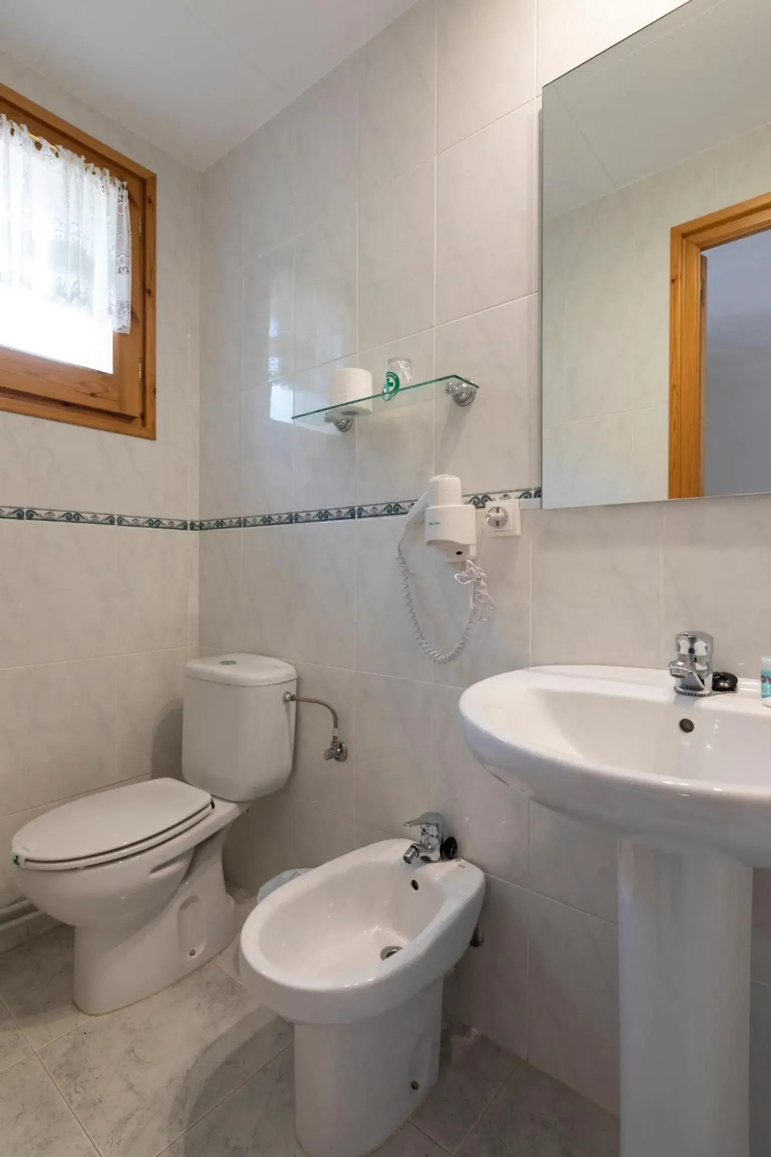 Single Room in Hostal Montserrat Single Room in Hostal Montserrat