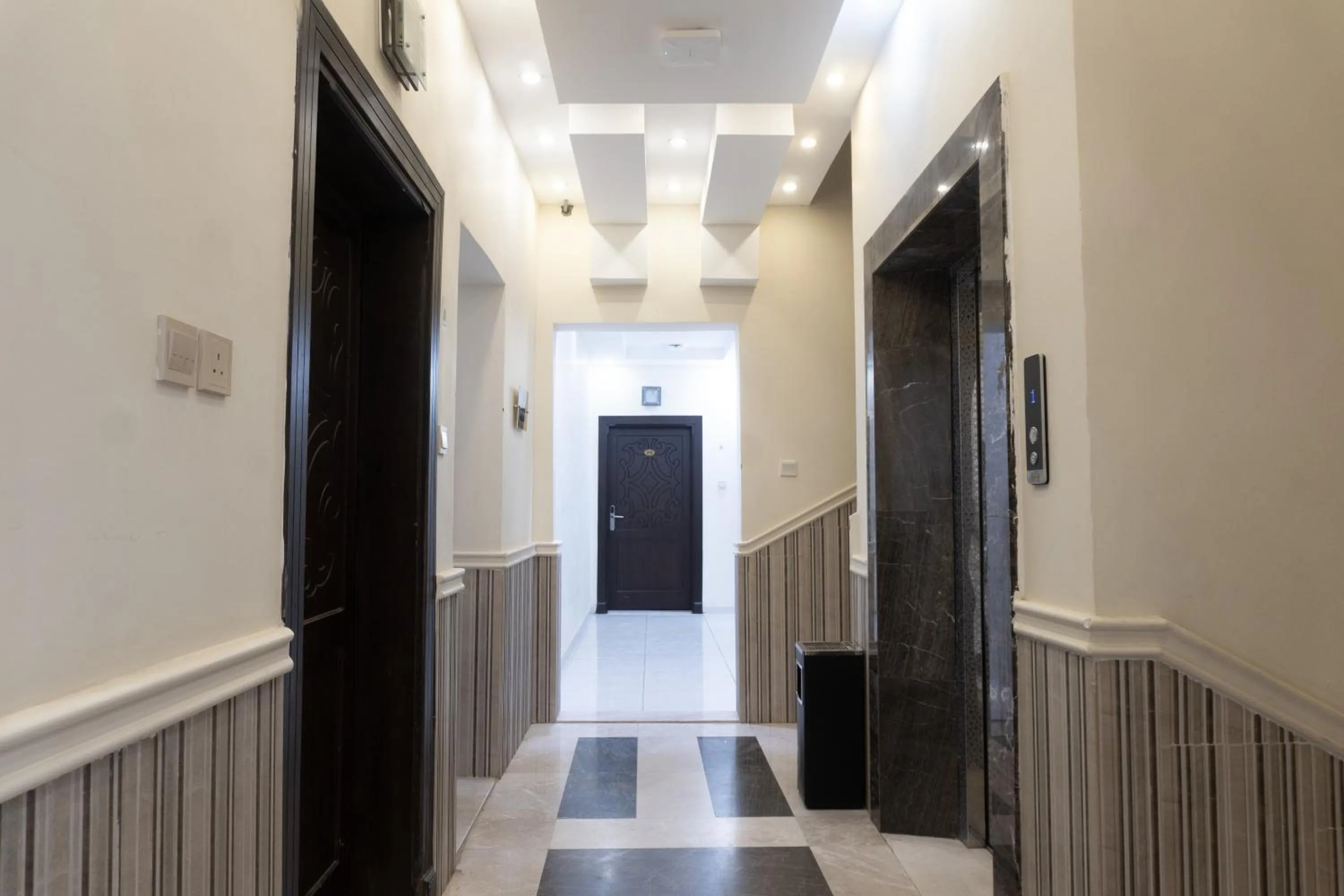 Property building in Dyar Sultana - 10 Mins Drive to Al Masjed Al Nabwi