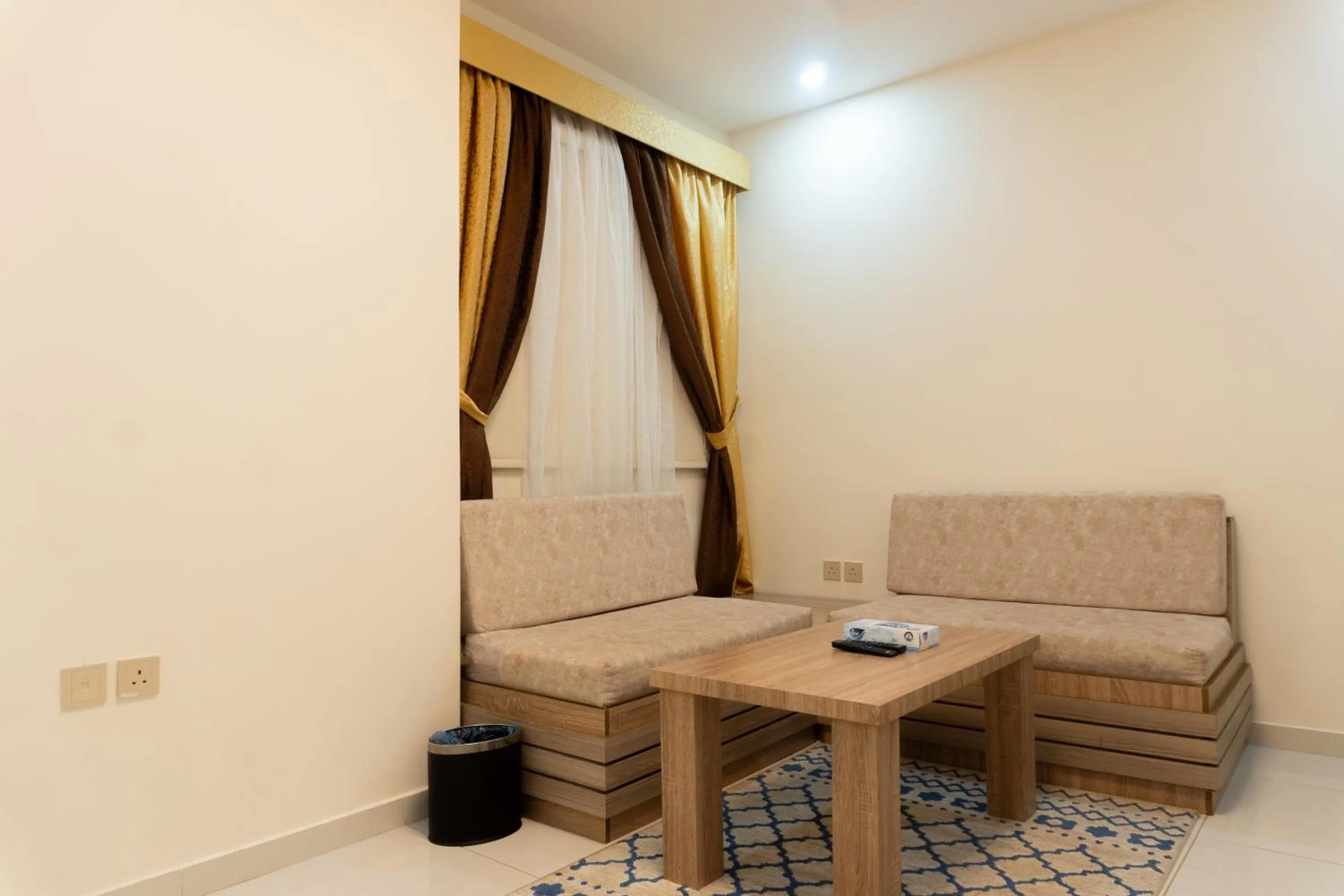 Living room in Dyar Sultana - 10 Mins Drive to Al Masjed Al Nabwi