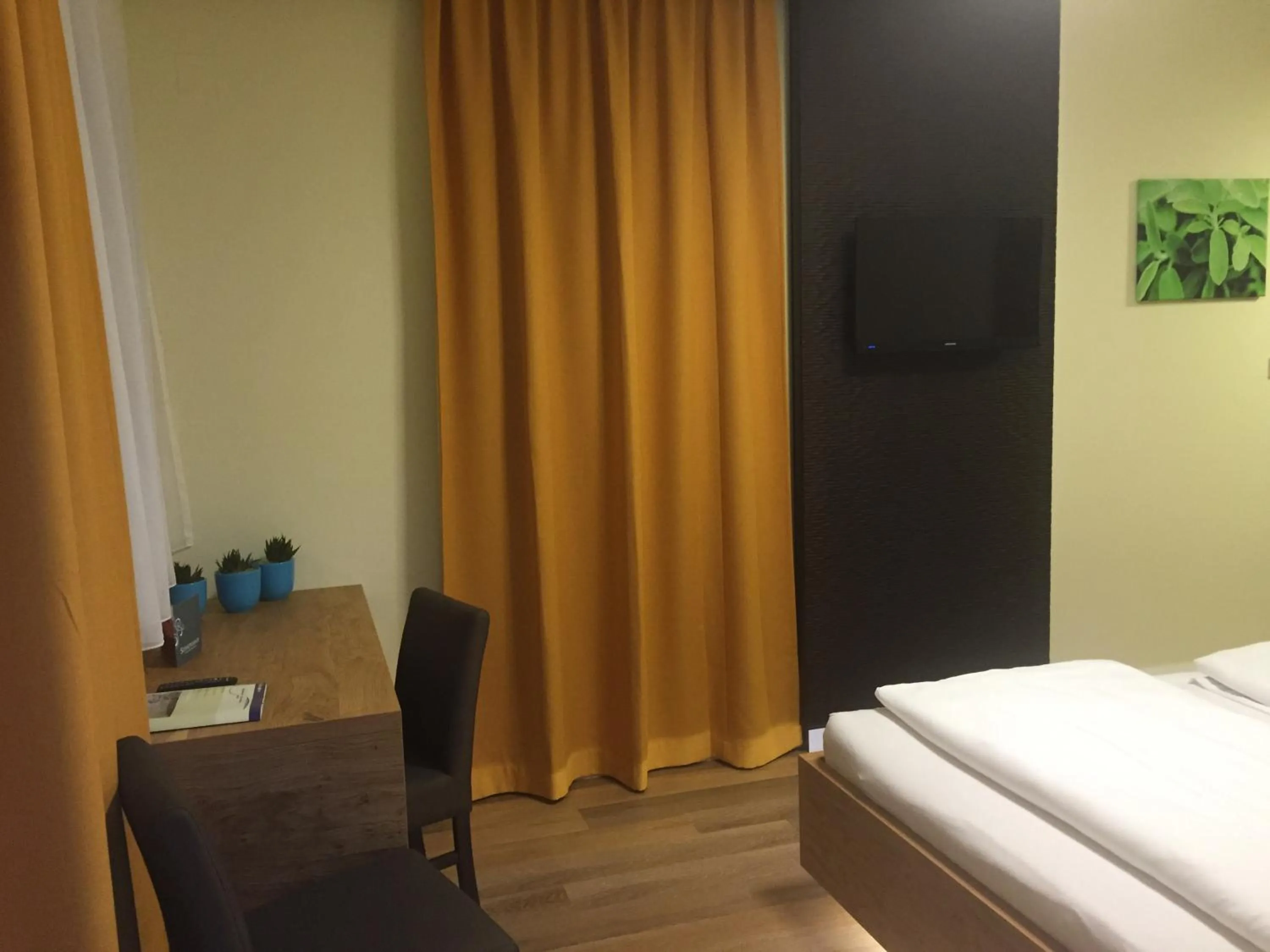 Photo of the whole room, Bed in Schnepfenhof