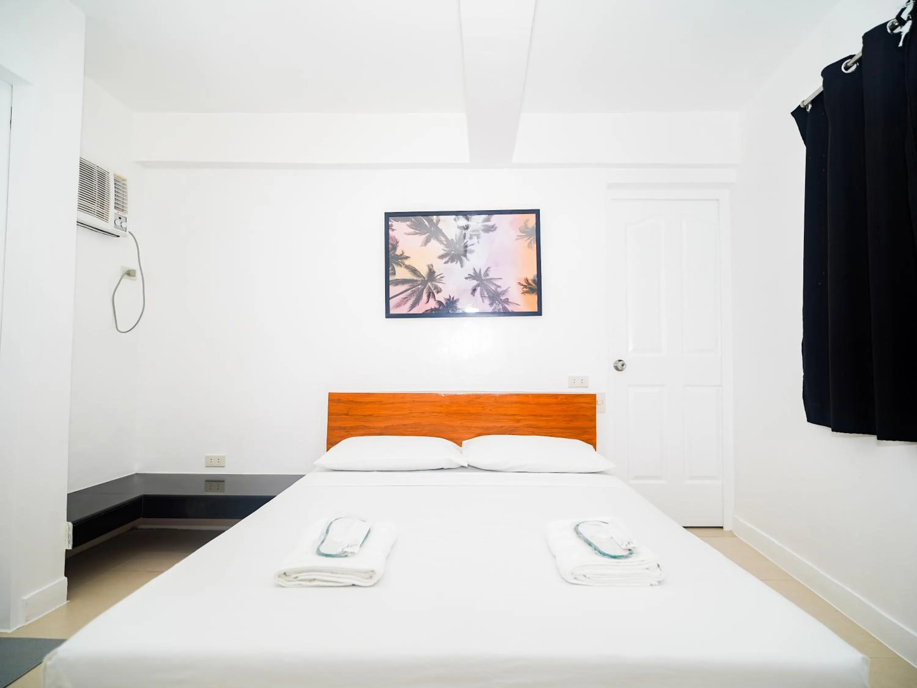 Bed in CJS Boracay Joint