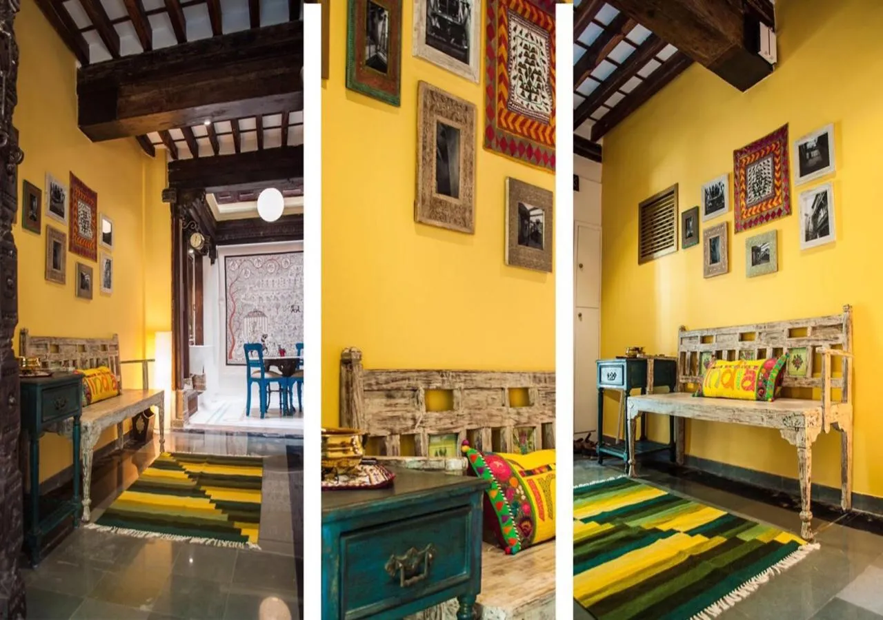 Lobby or reception in Dodhia Haveli