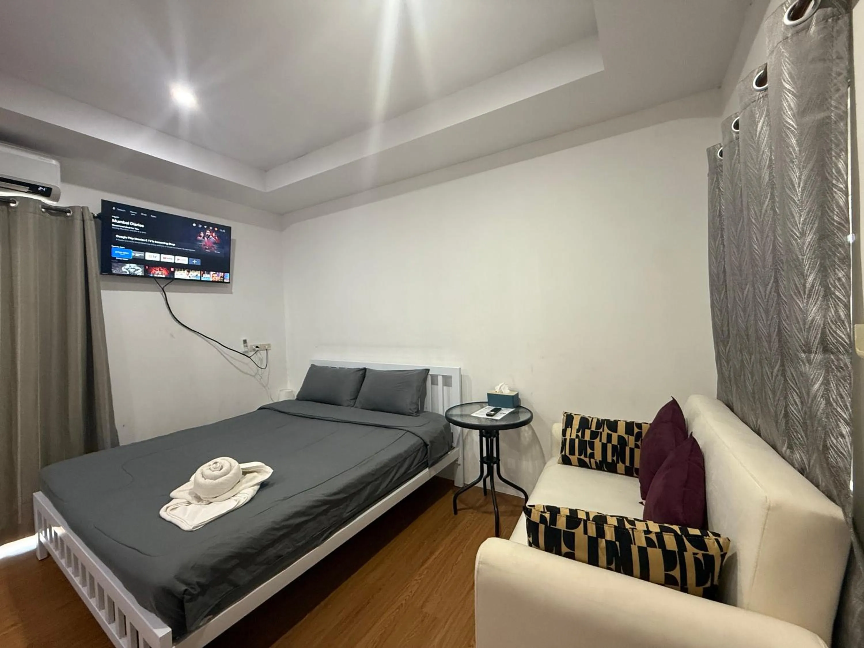 Bed in Bangtao Corner