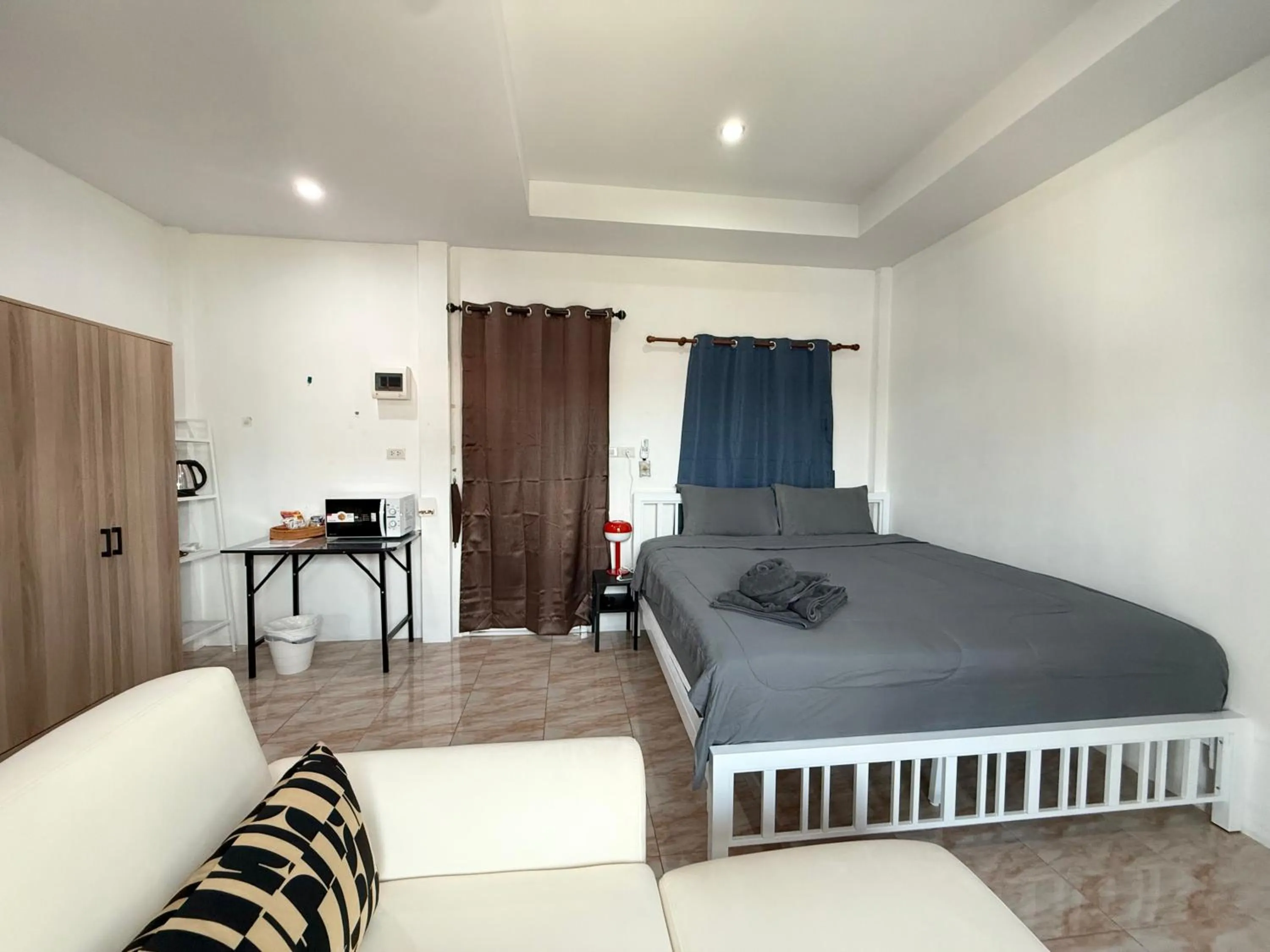 Bed in Bangtao Corner