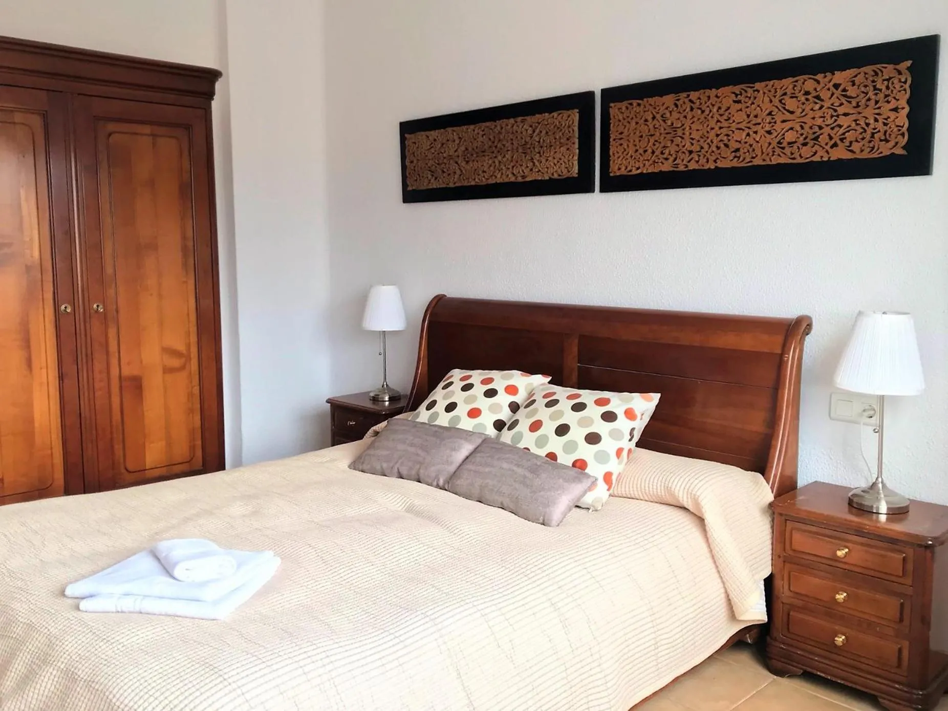 Bed in Apartment Ronda City Center