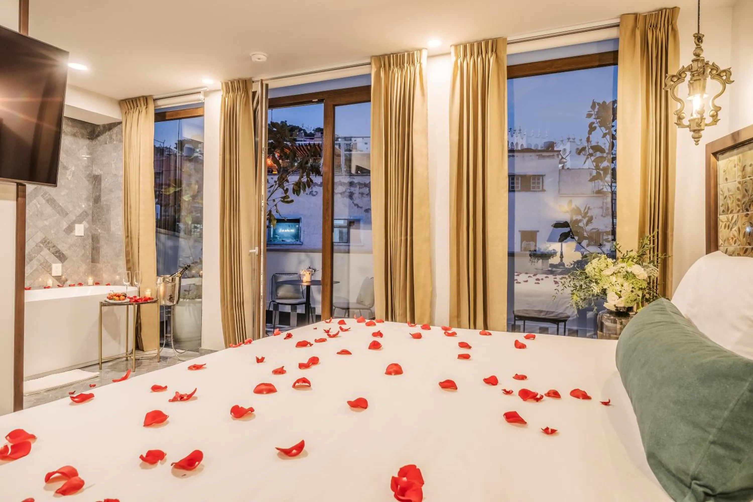 Photo of the whole room, Bed in Casa Kloster Hotel Boutique