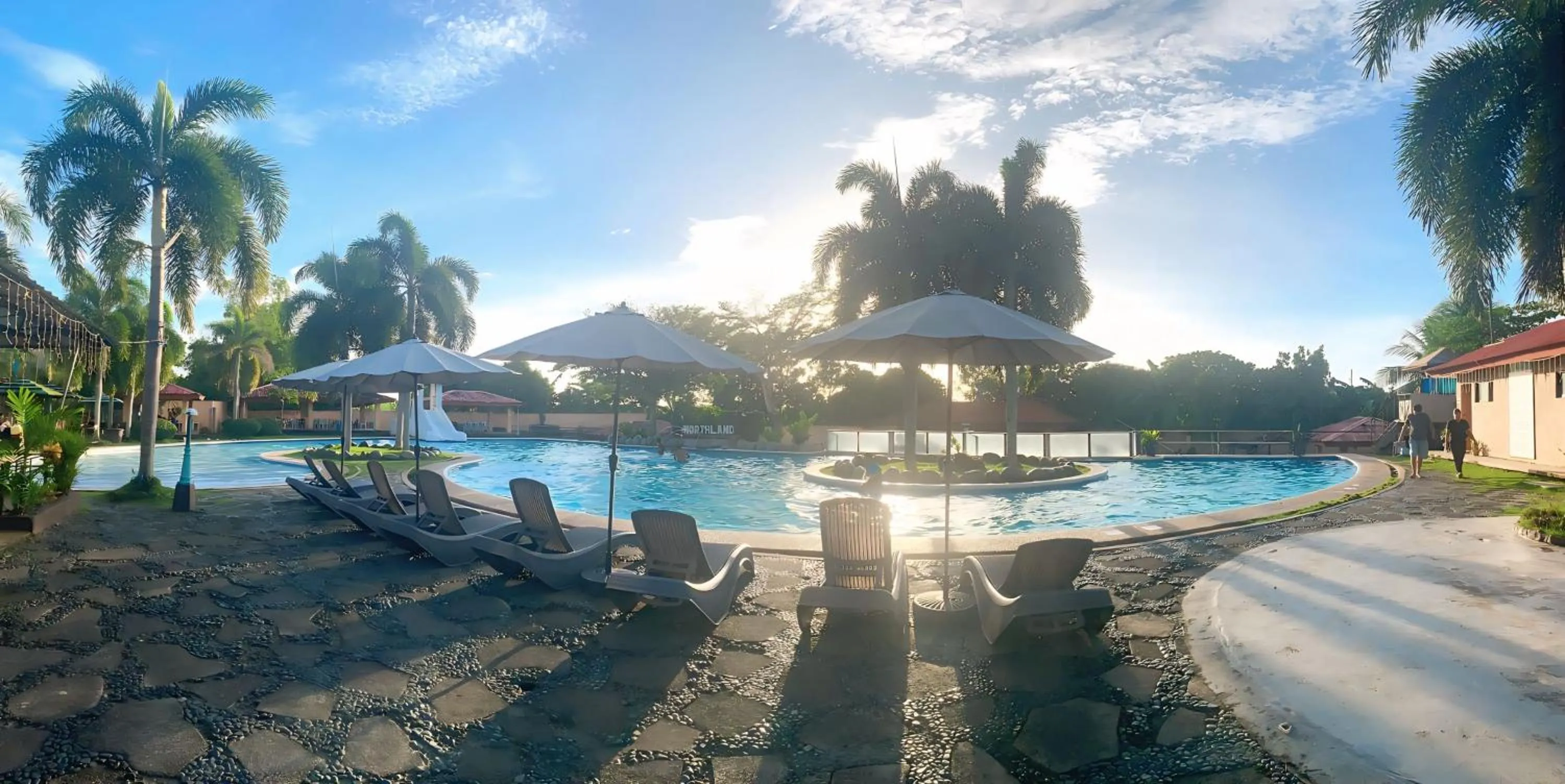 Swimming pool in Northland Resort Hotel Manapla