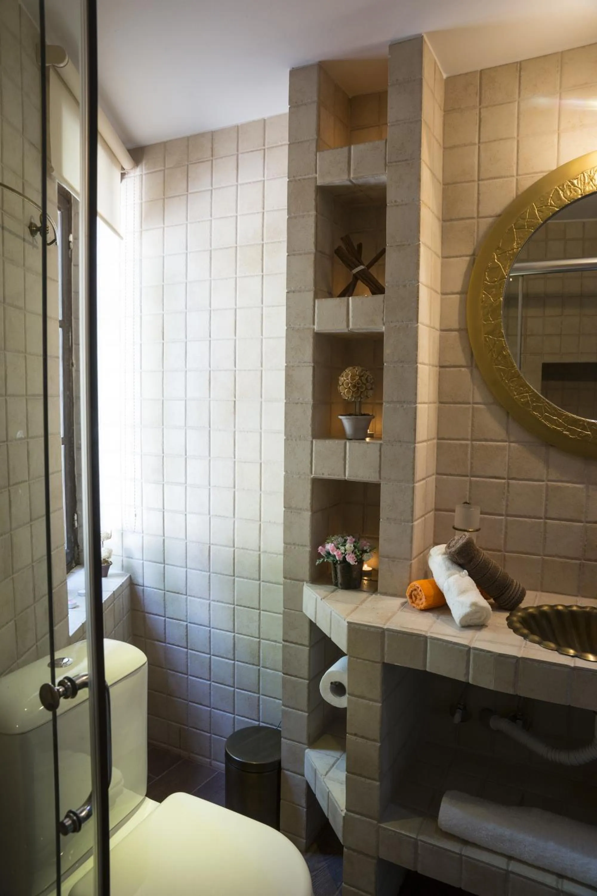 Bathroom in Elia Portou Rooms