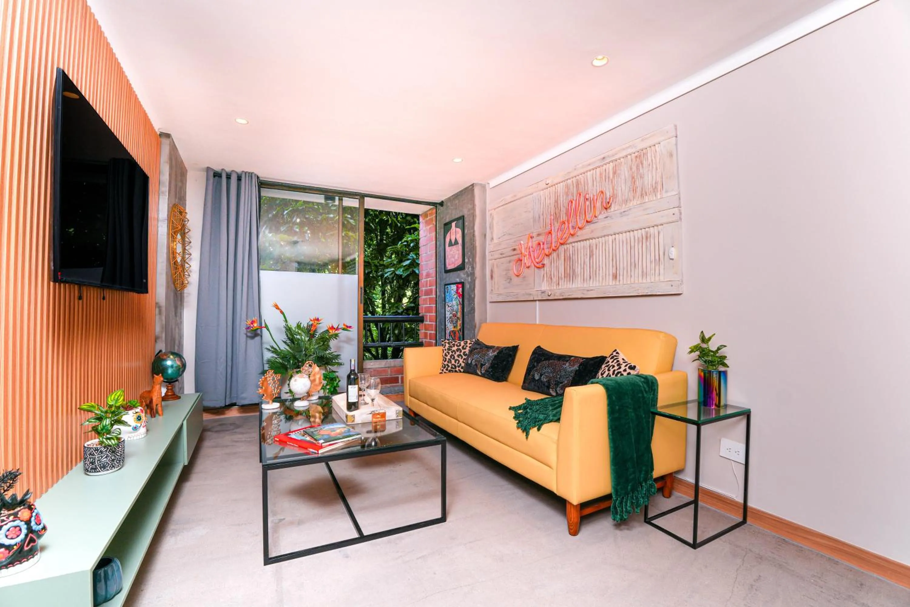 Two-Bedroom Deluxe Apartment in Apartamentos Ayamonte by HOUSY HOST
