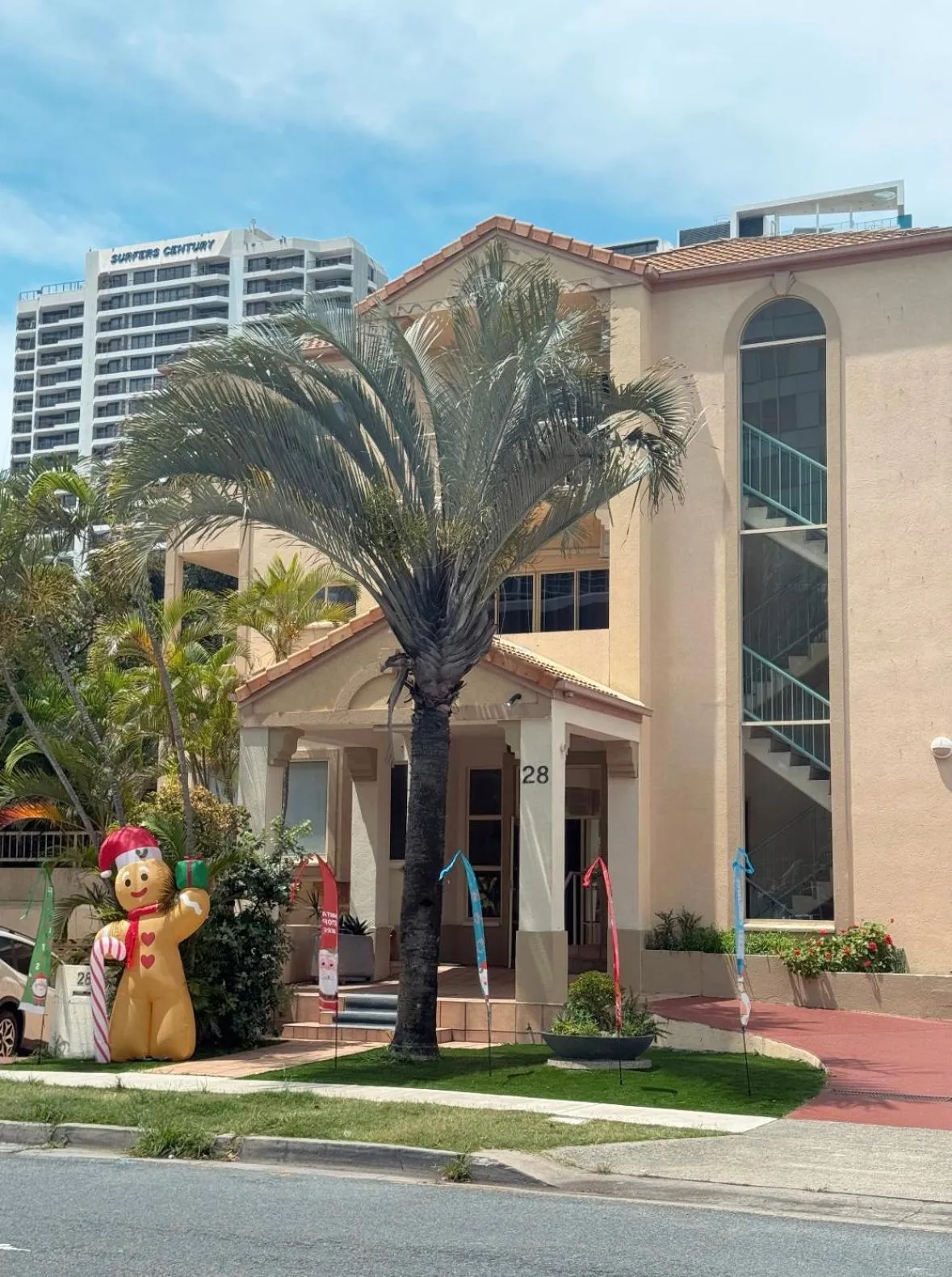 Property building in Breeze Inn Gold Coast