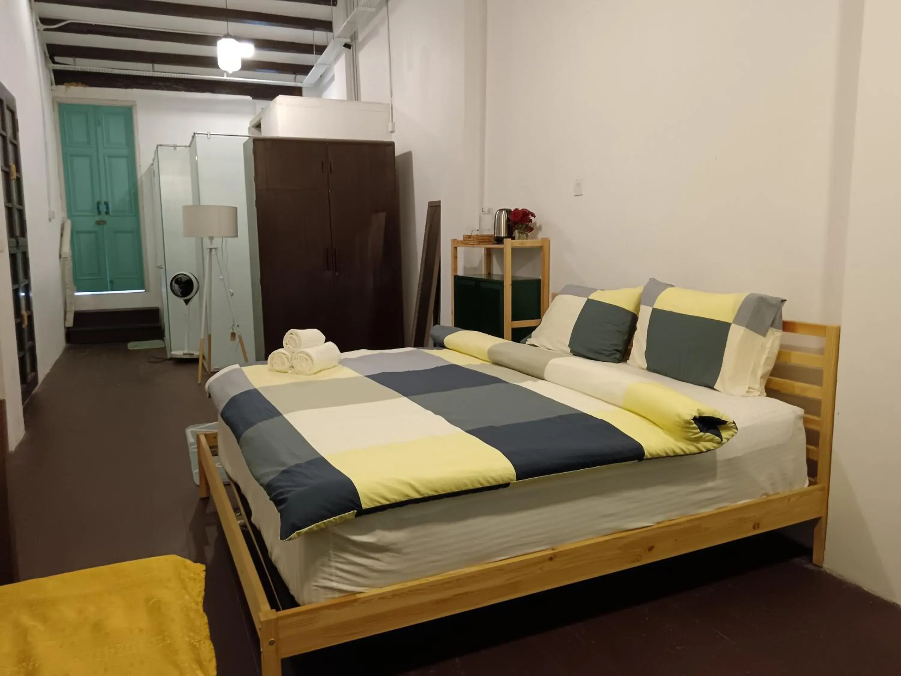 Bed in The Georgetown Green Gates Bed in The Georgetown Green Gates