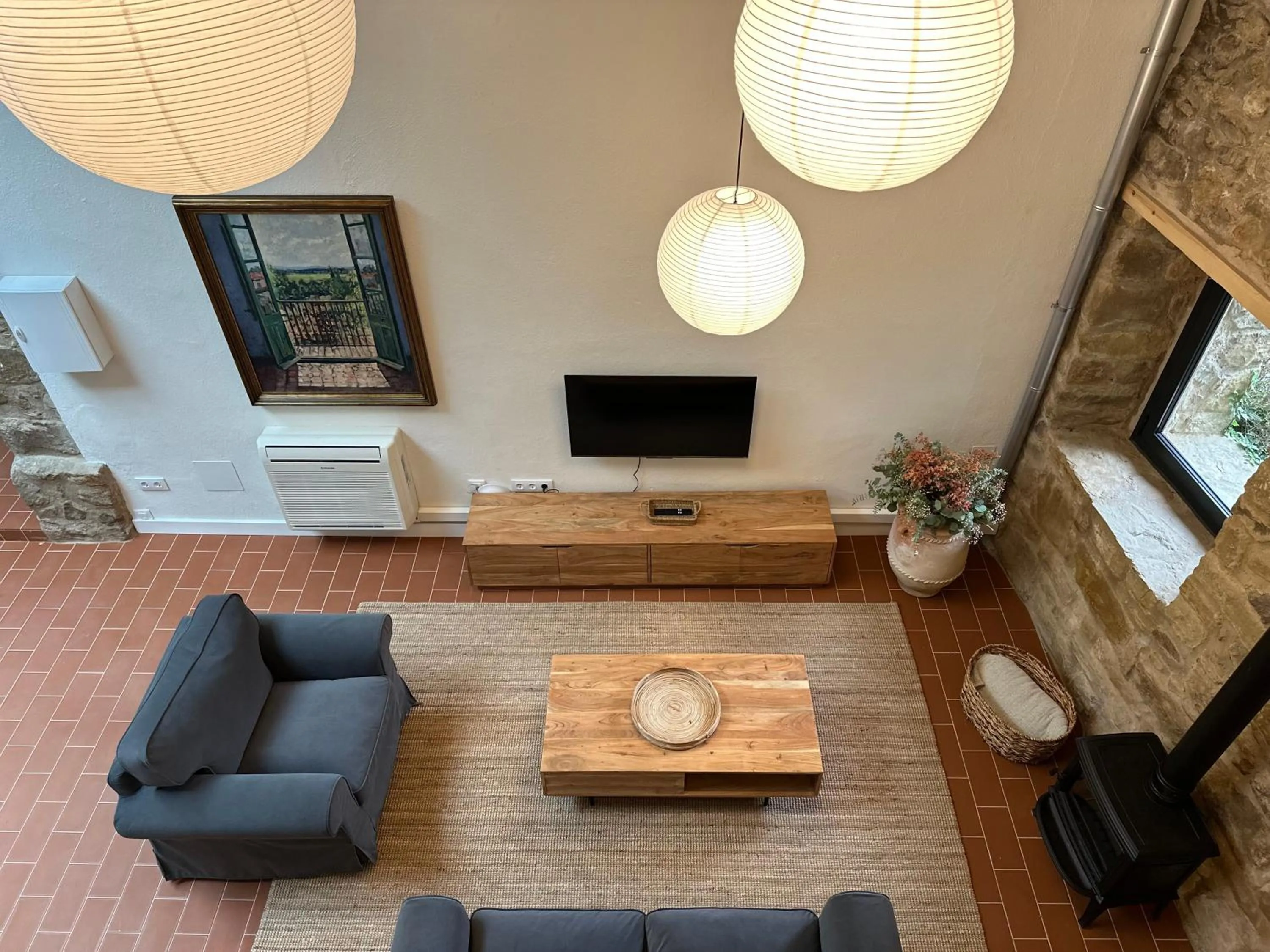 TV and multimedia in Encís d'Empordà -Adults Only-