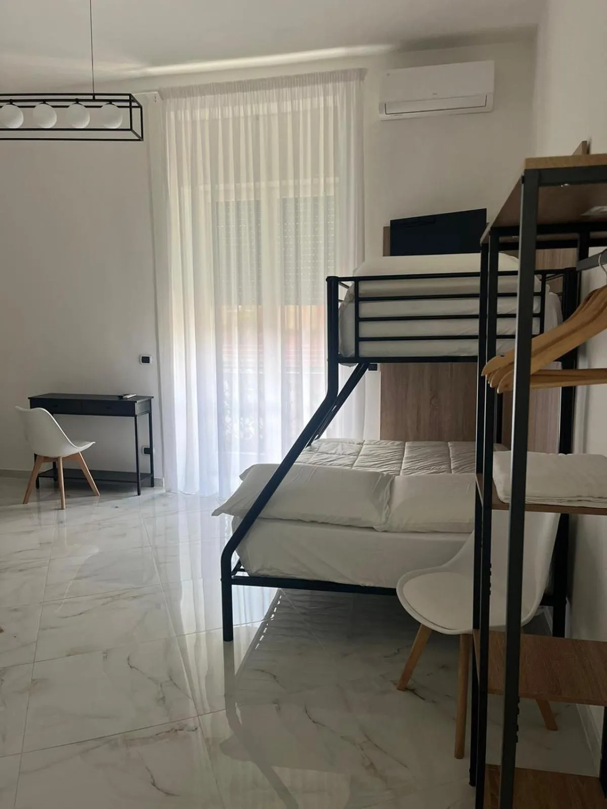 Bed in B&B Garibaldi Road