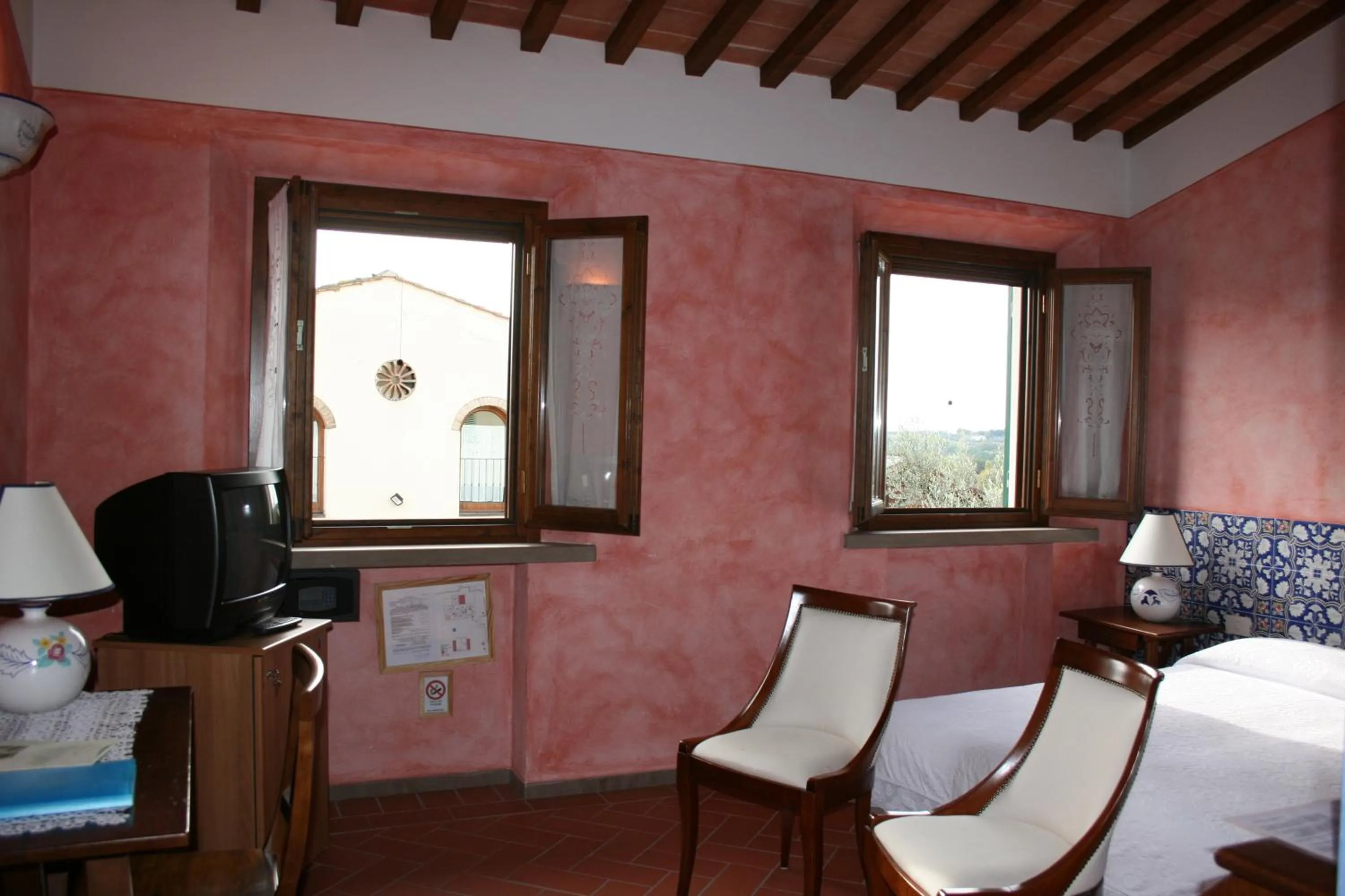 Photo of the whole room in Locanda le Boscarecce