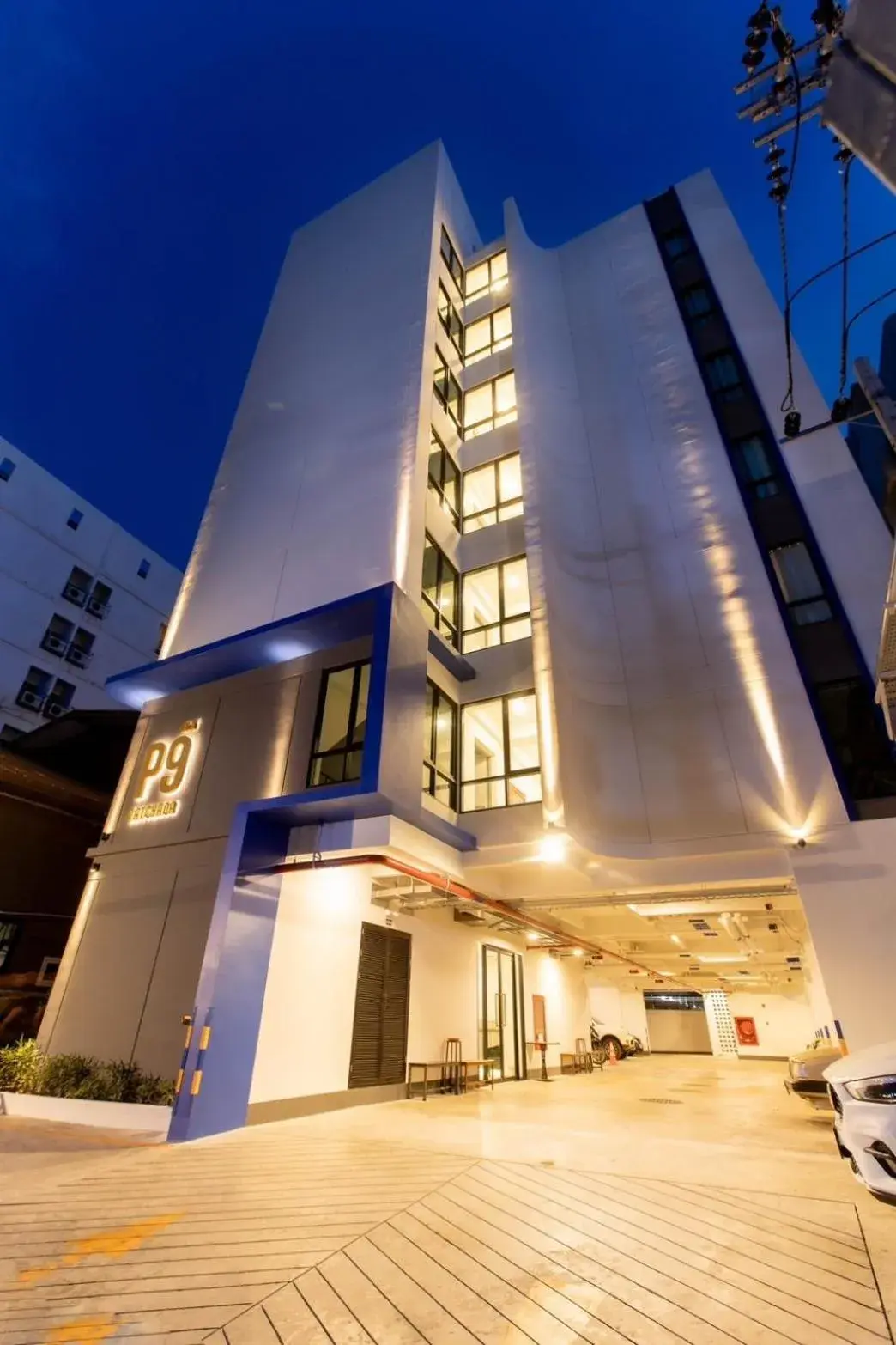 Property building in P9 Ratchada Hotel Property building in P9 Ratchada Hotel