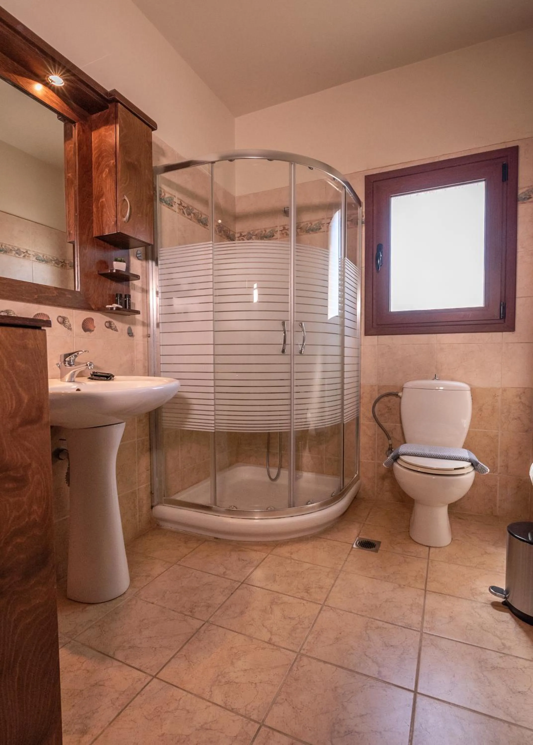 Bathroom in Secreto Studios