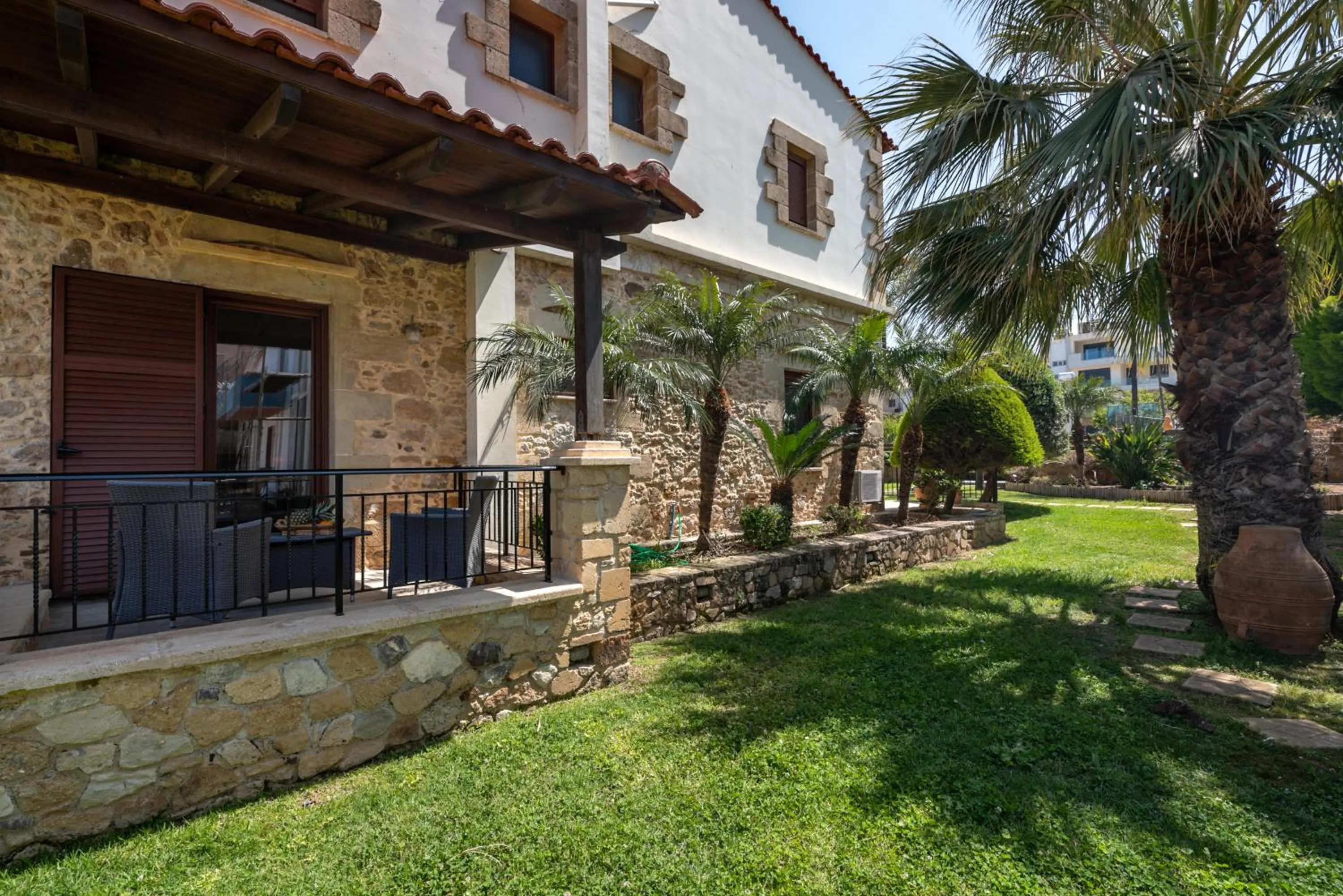 Property building in Secreto Studios