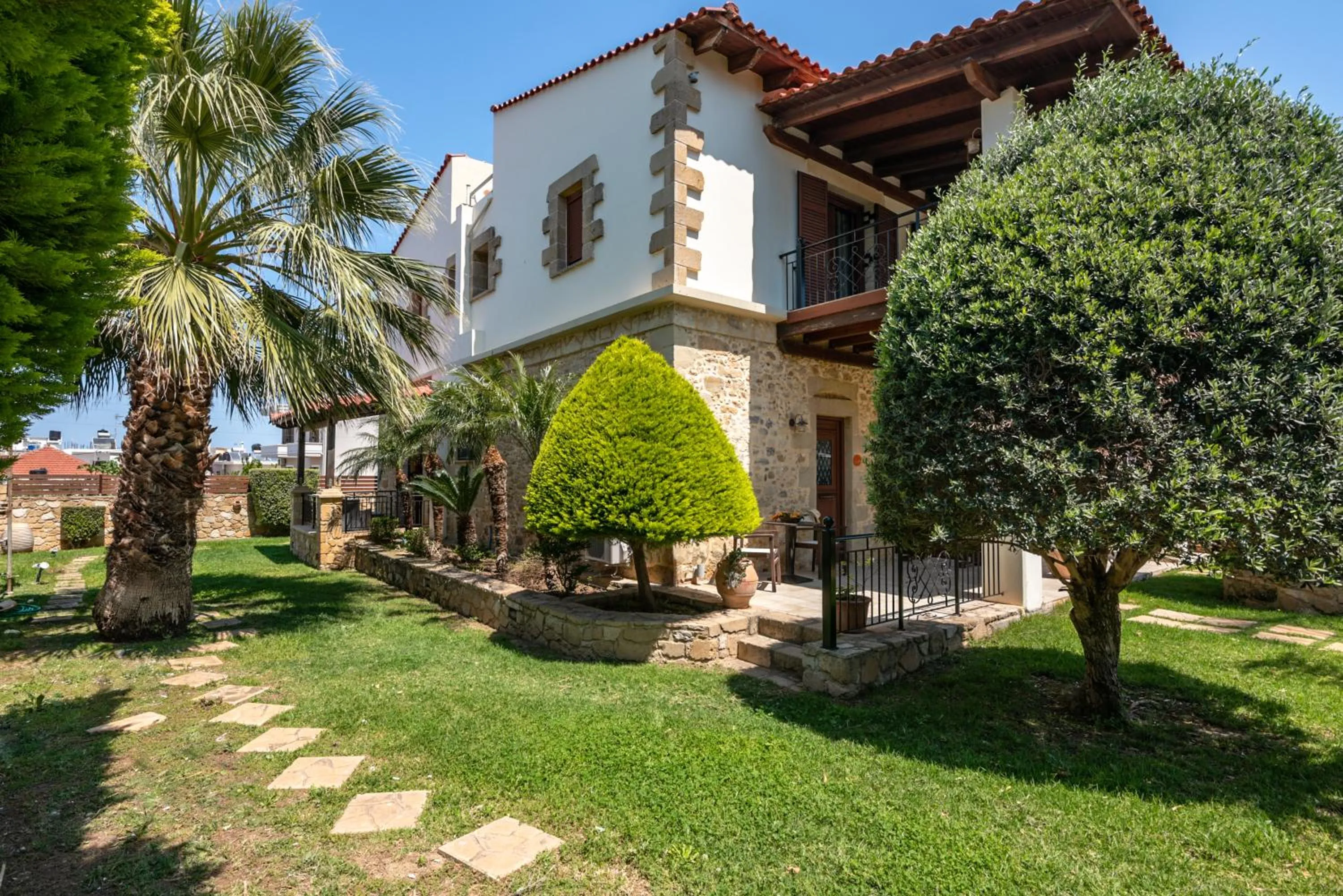 Property building in Secreto Studios