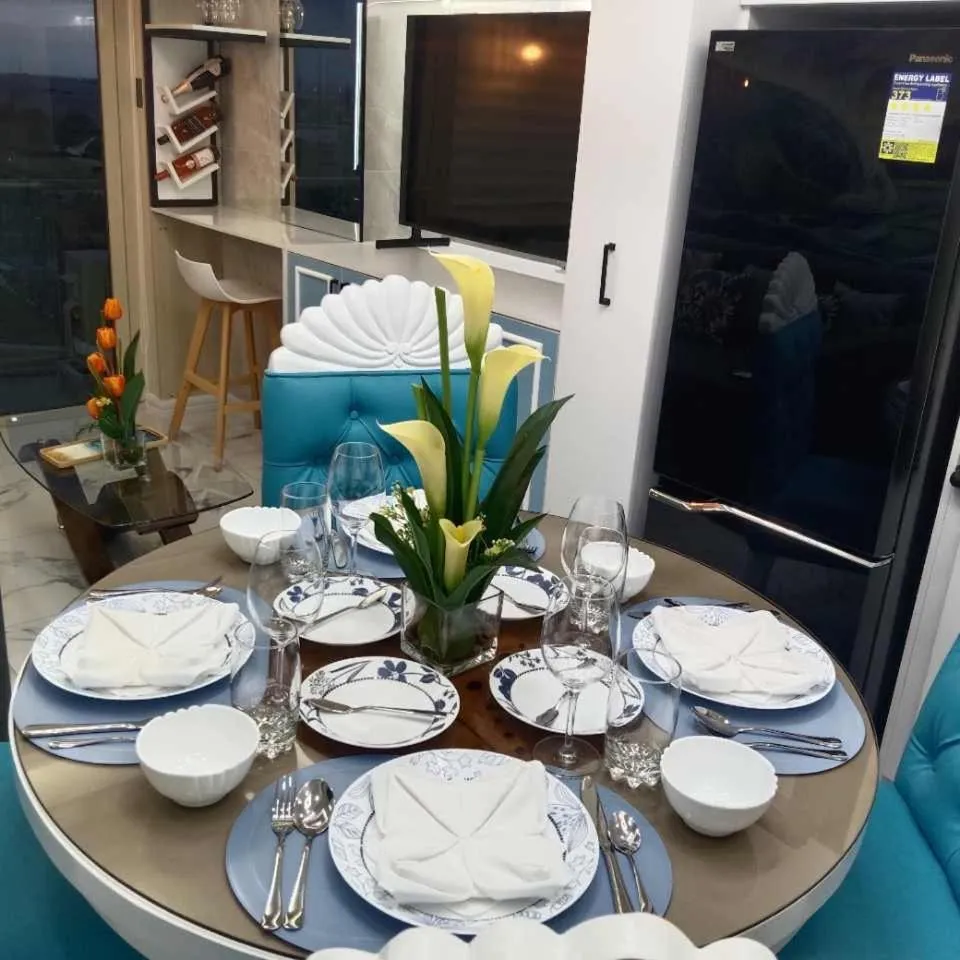 Three-Bedroom Premium Apartment with Balcony in SMDC Coast Residences