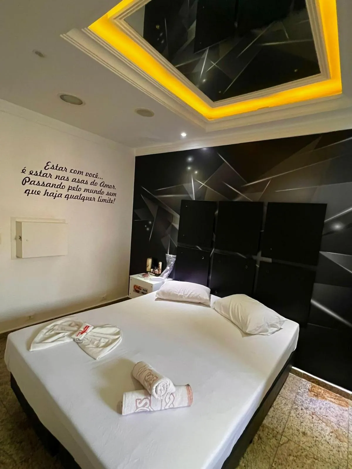Bed in Motel Segredos (Adults Only)