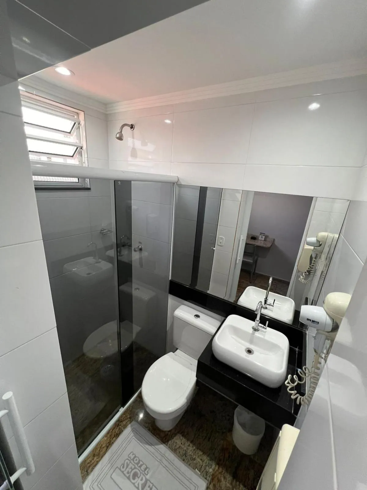 Motel Segredos (Adults Only)