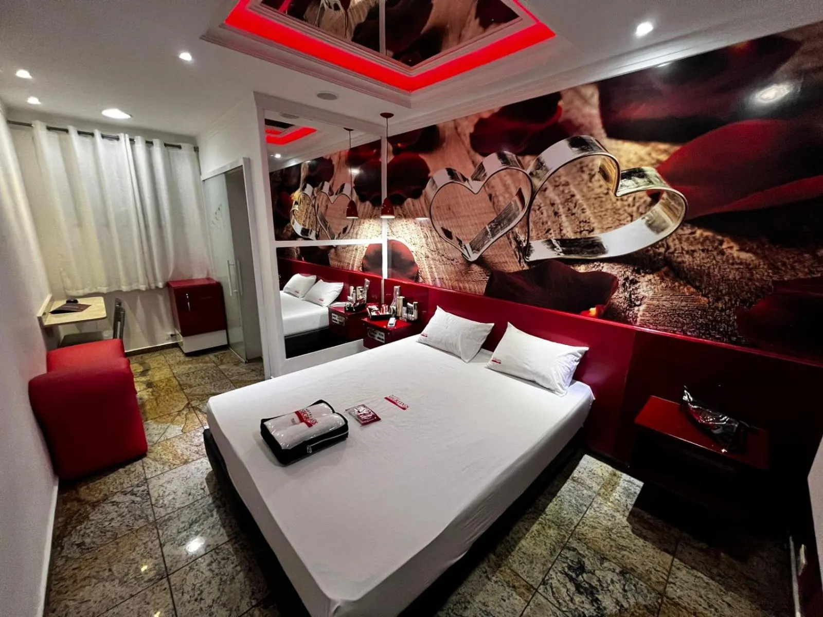 Motel Segredos (Adults Only)