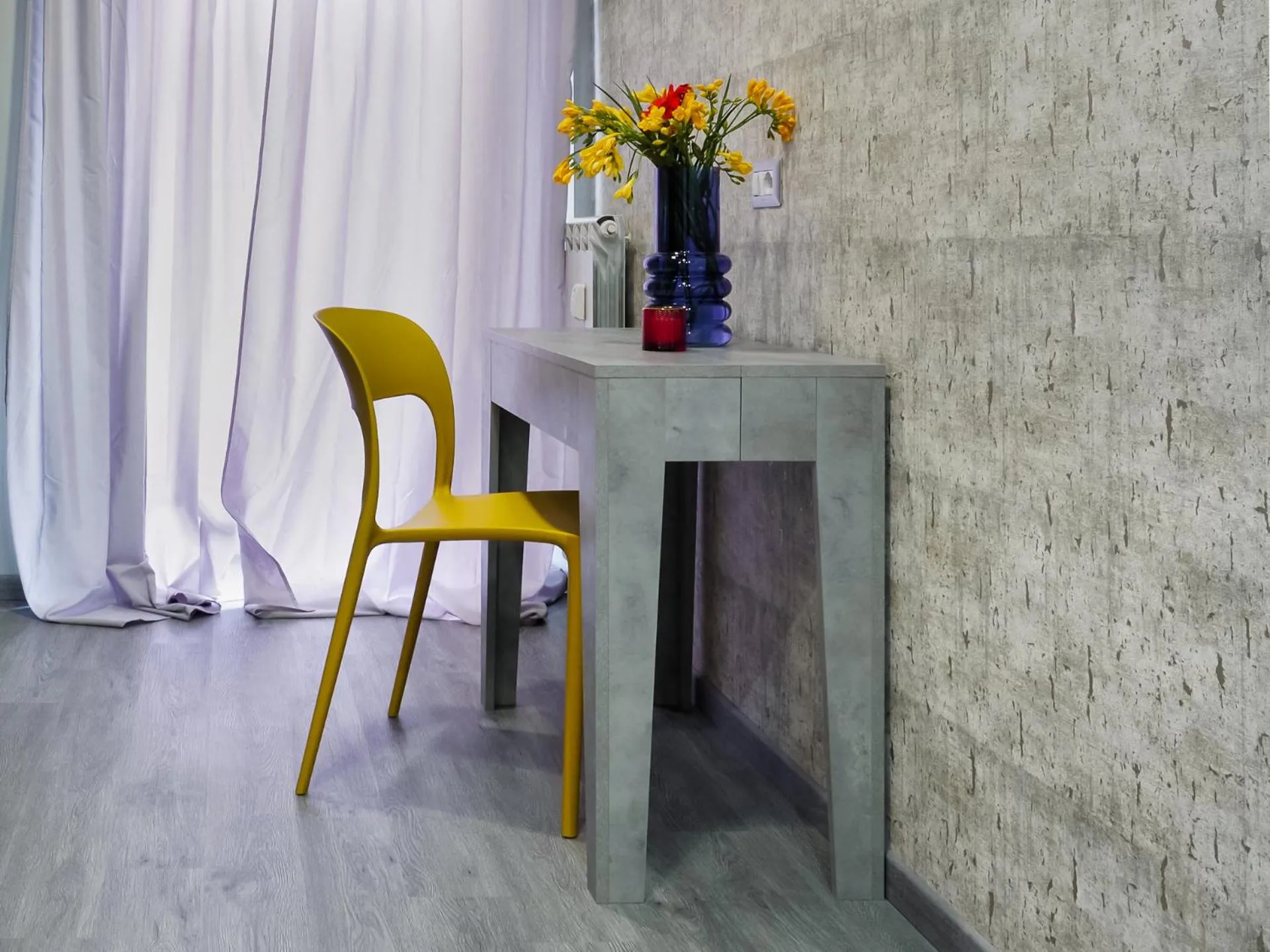 Kitchen or kitchenette in C'est La Vie Suites