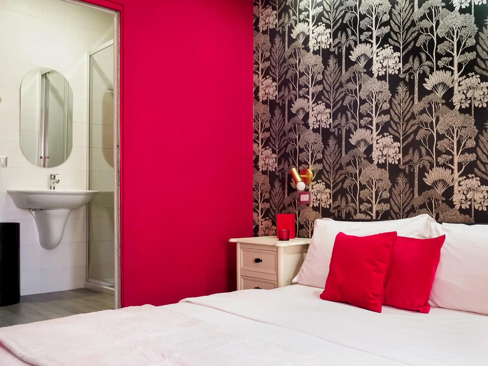 Bed in C'est La Vie Suites