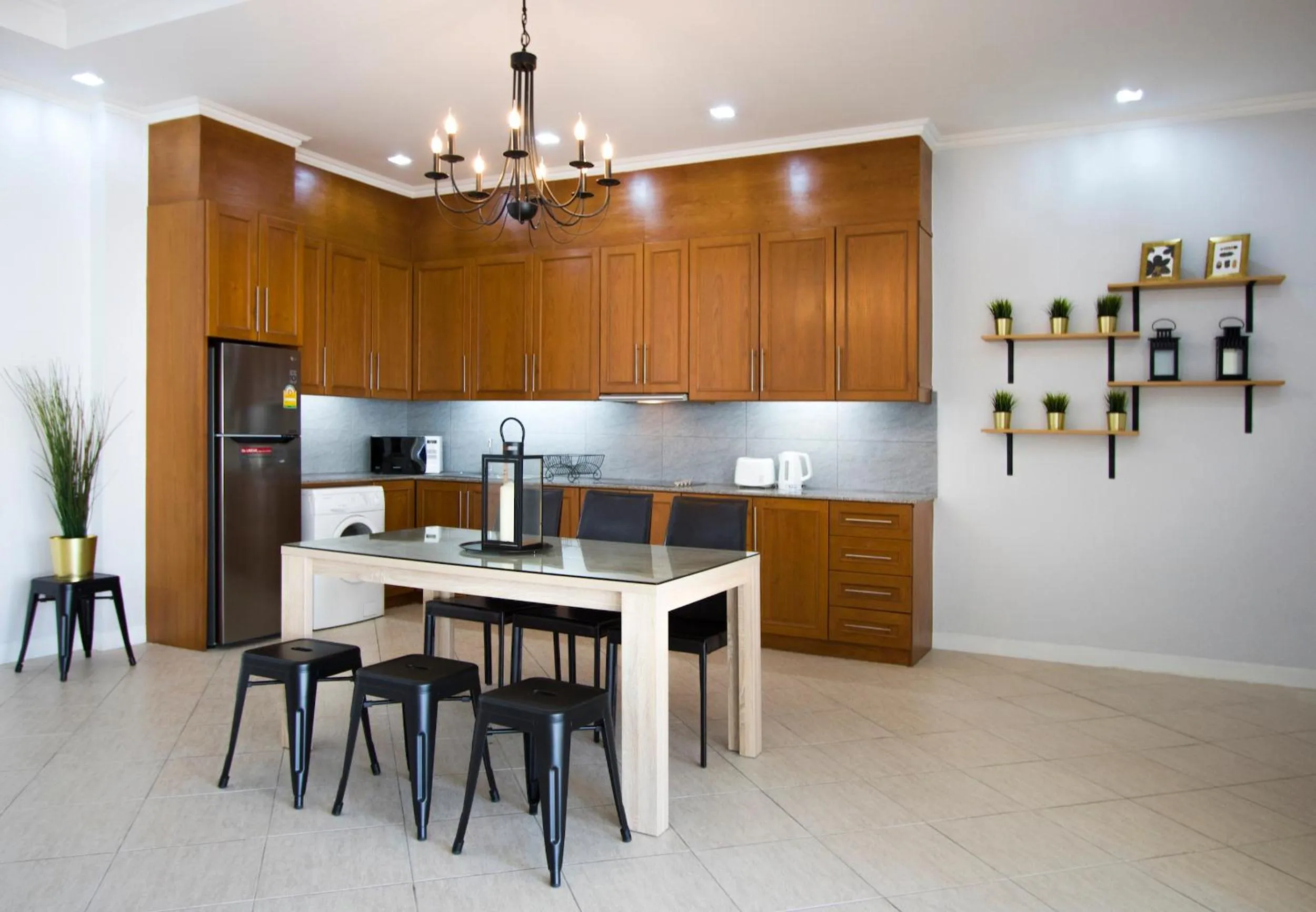 Kitchen or kitchenette in Tortuga Villas Pattaya