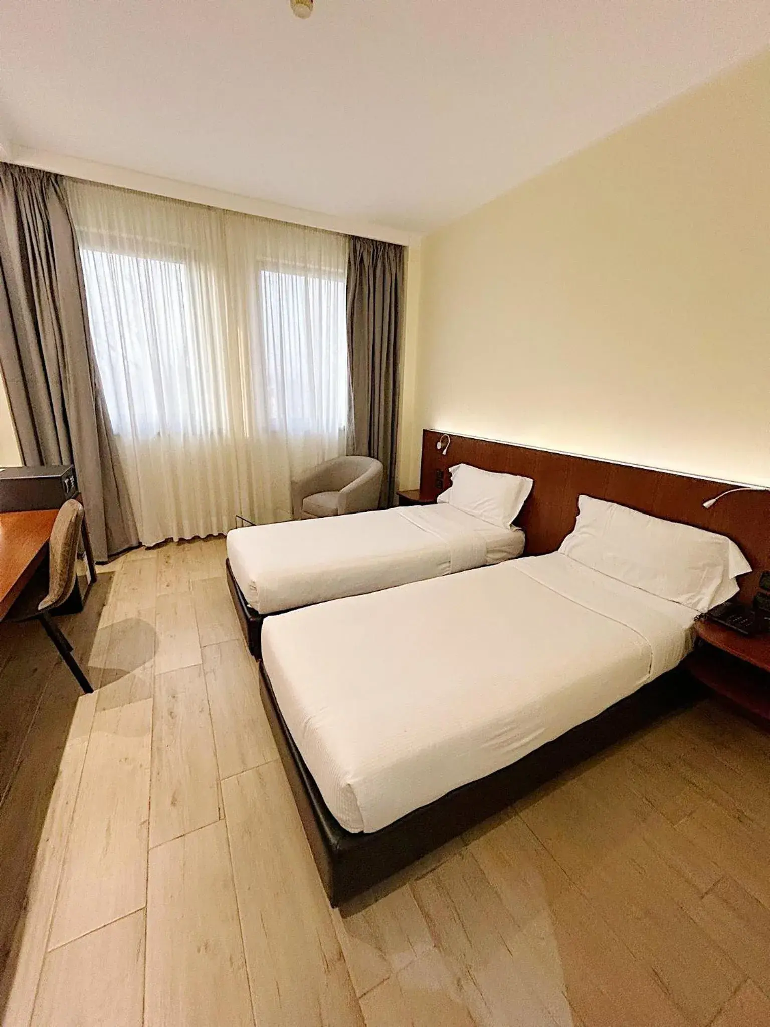 Twin Room in iH Hotels Milano Blu Visconti Twin Room in iH Hotels Milano Blu Visconti