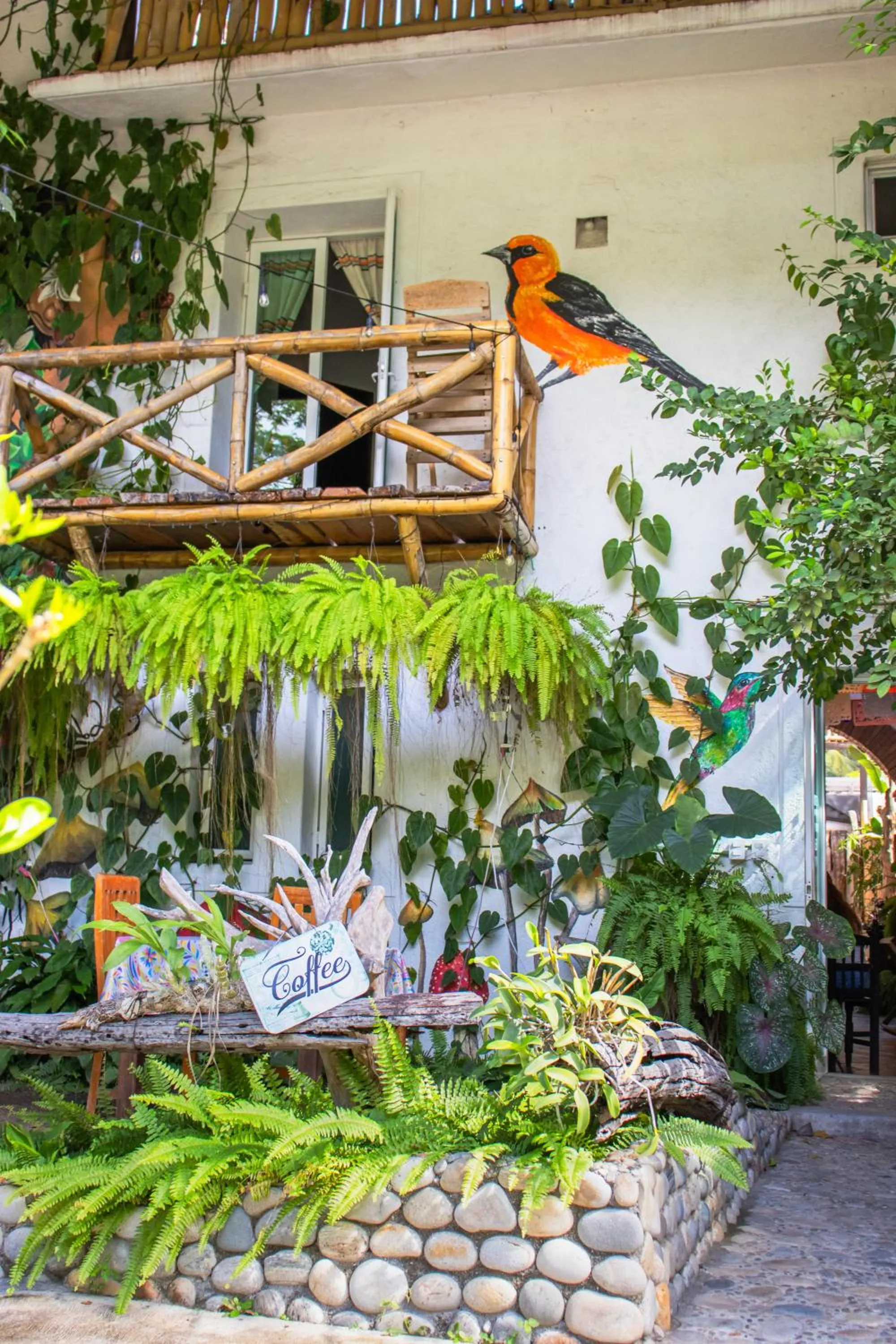Property building in Hotel Casa Lasibe Café