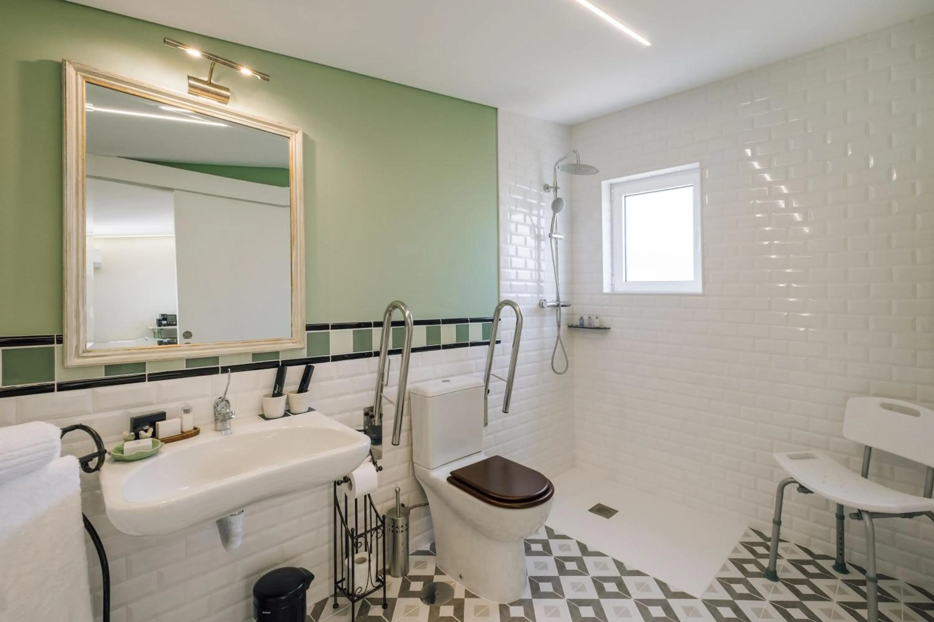Bathroom in Palacete do Guerreiro Charme Hotel & SPA