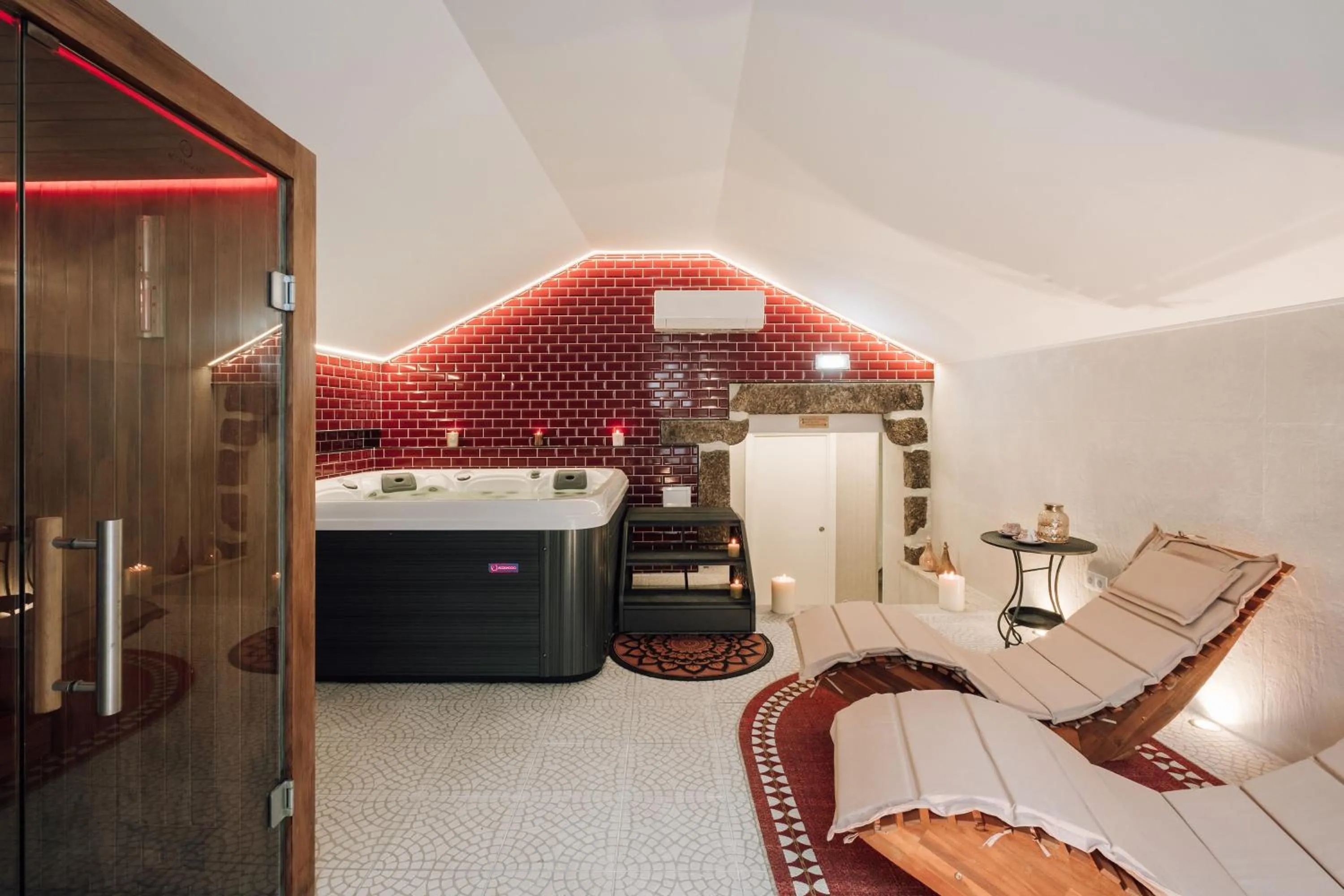 Spa and wellness centre/facilities in Palacete do Guerreiro Charme Hotel & SPA