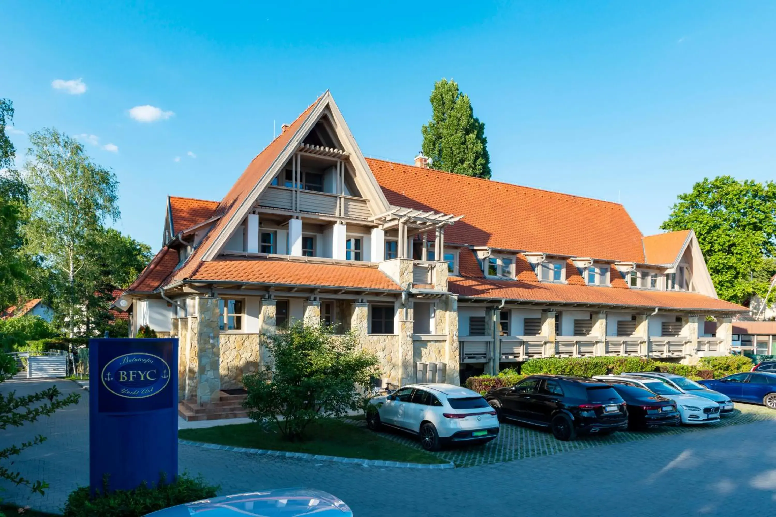 Balatonfői Yacht Club Balatonfői Yacht Club