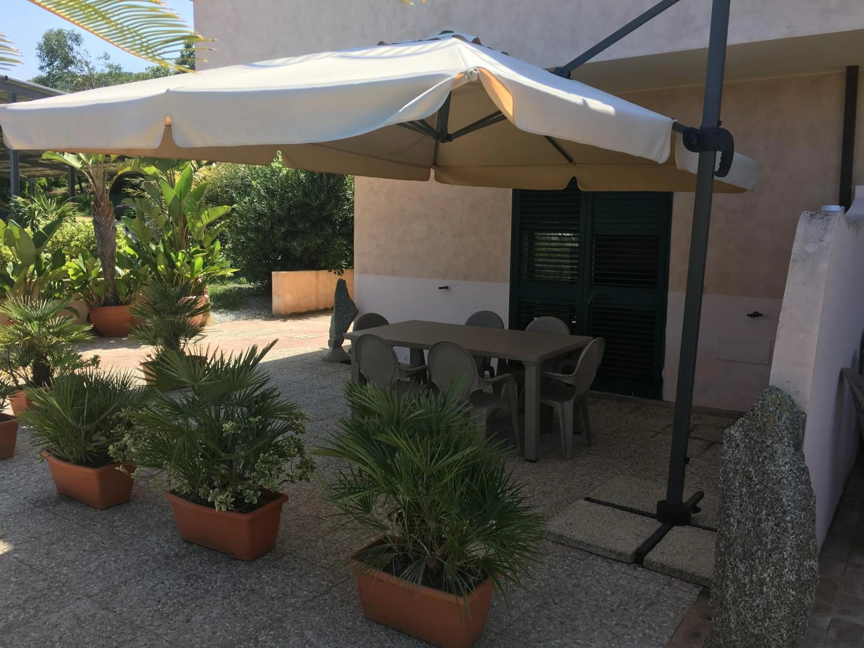 Patio in Residence Floritalia - Ricarica auto elettriche