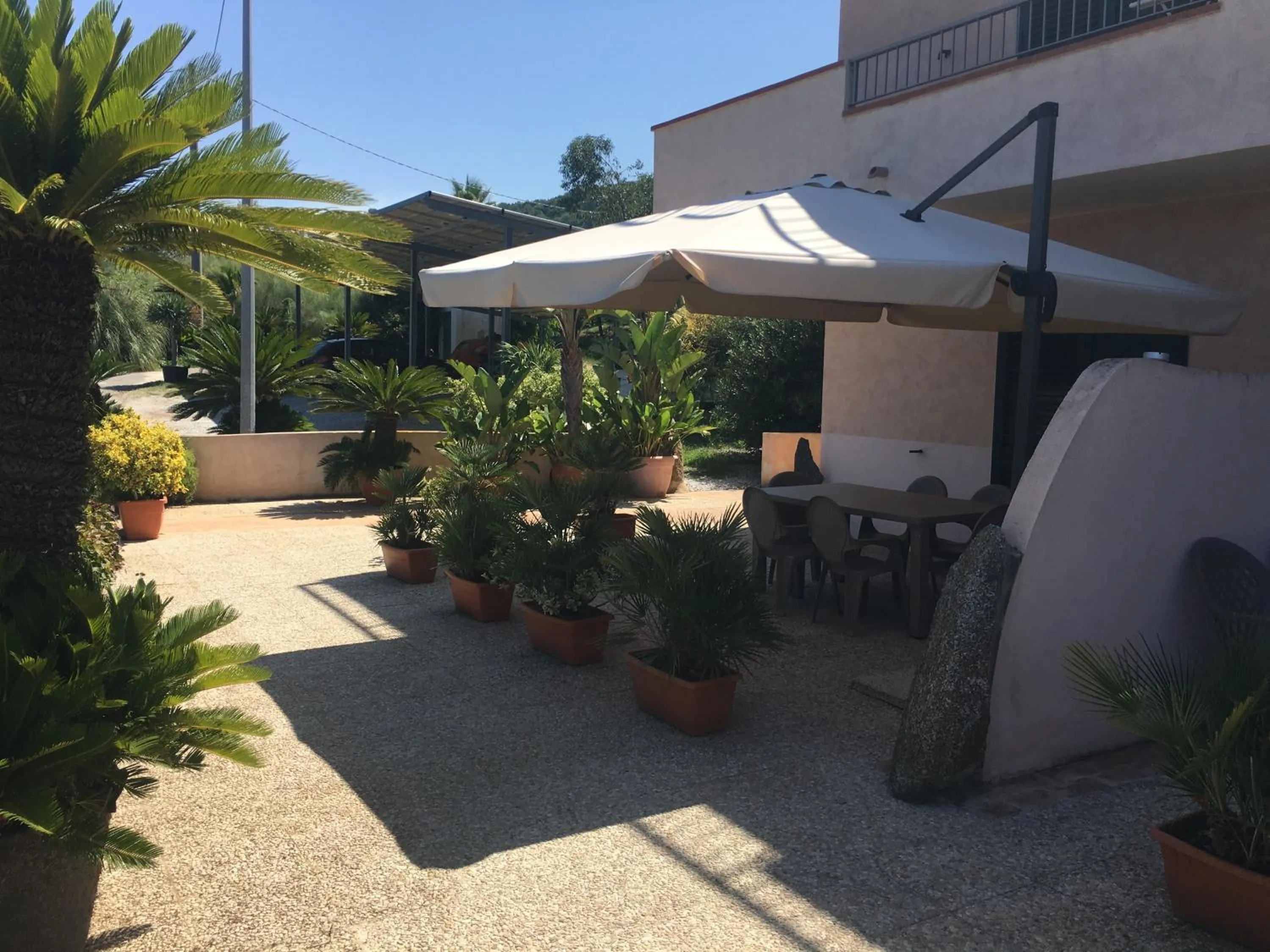 Patio in Residence Floritalia - Ricarica auto elettriche
