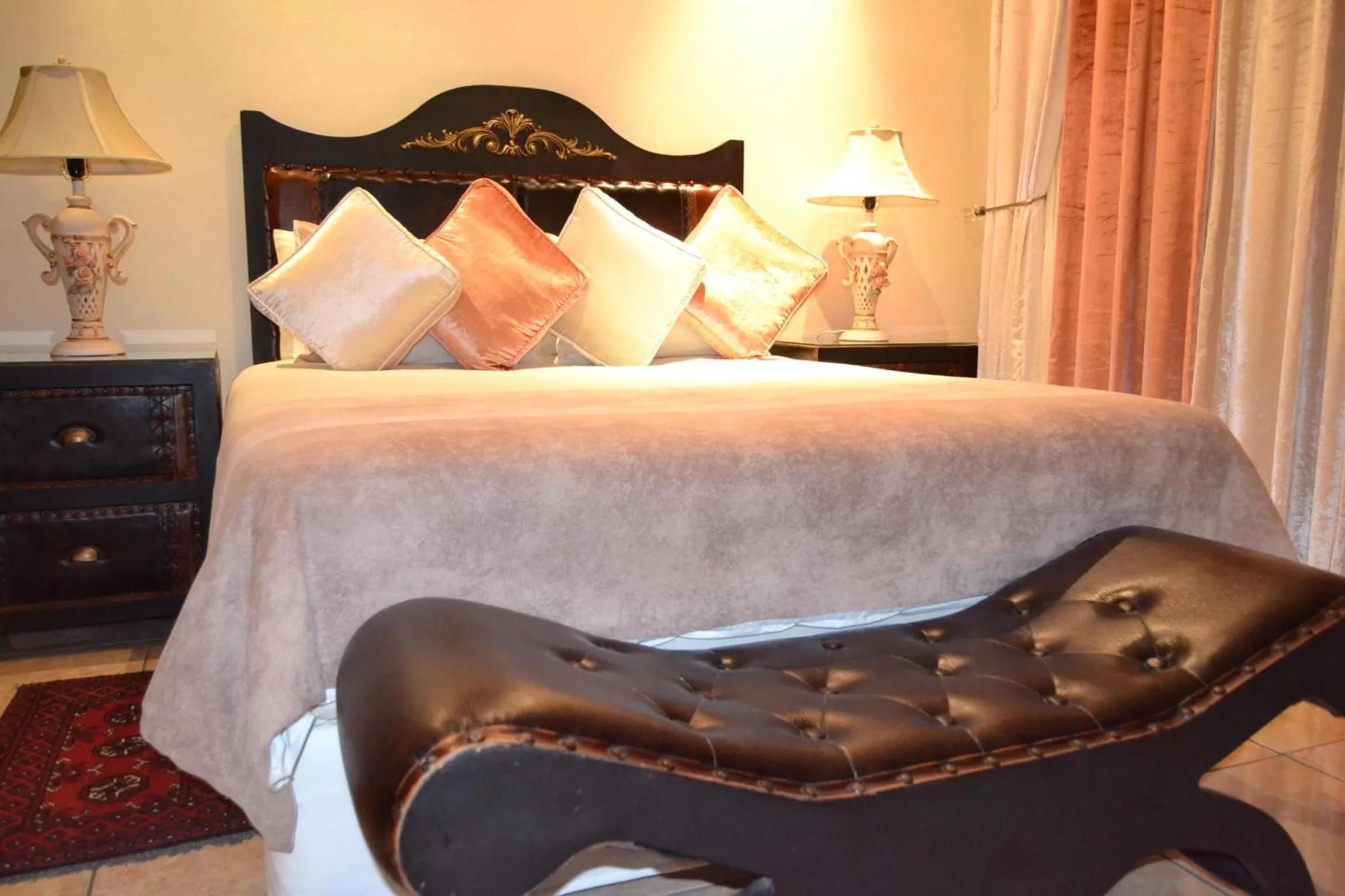 Bed in Kimberley Manor Guesthouse