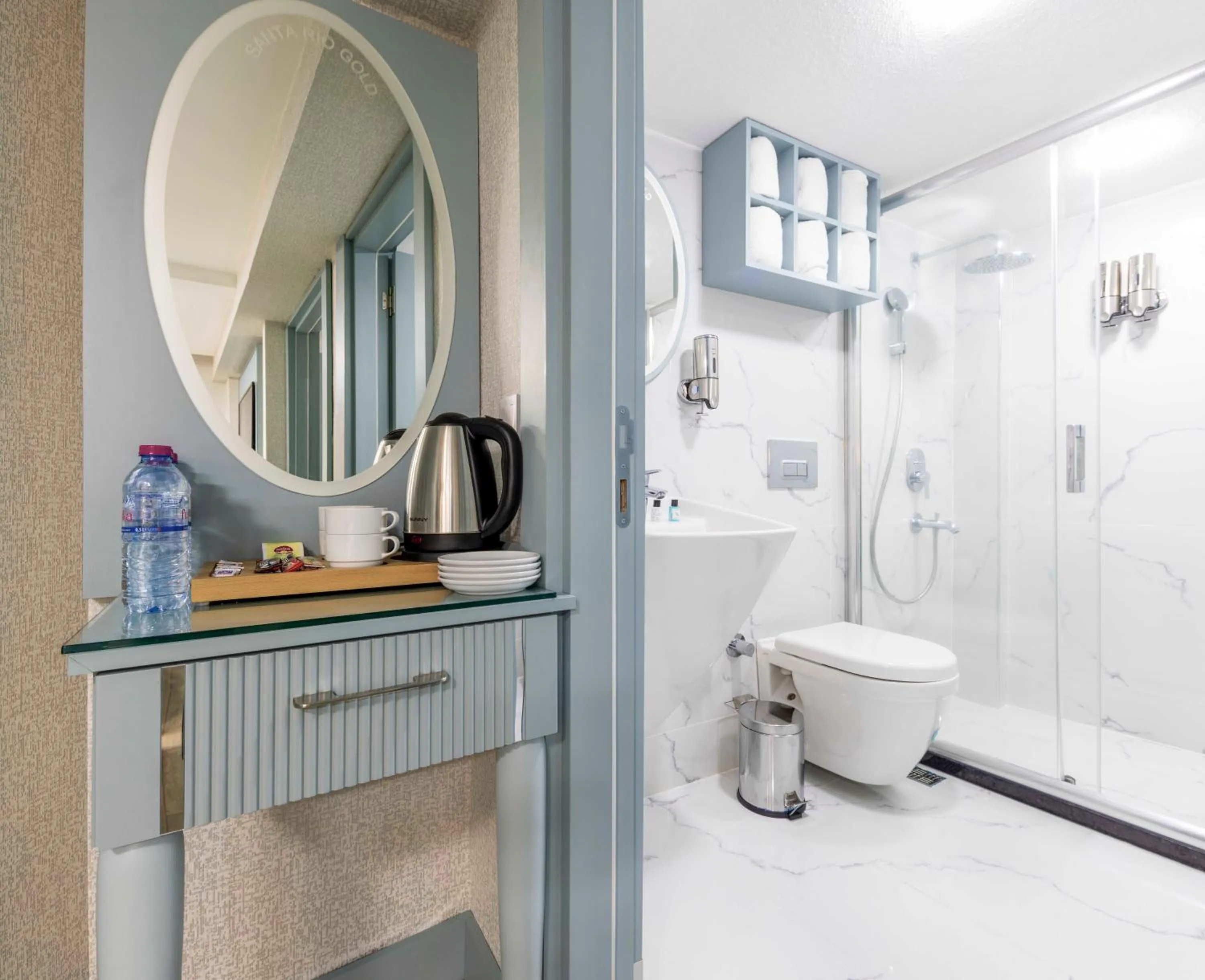 Bathroom in Santa Rio Gold Taxim Hotel