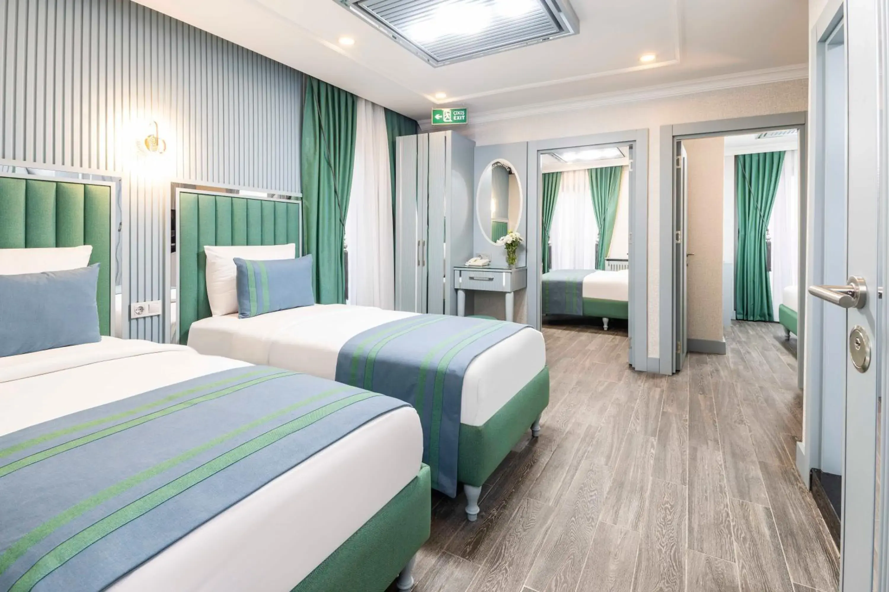 Photo of the whole room, Bed in Santa Rio Gold Taxim Hotel Photo of the whole room, Bed in Santa Rio Gold Taxim Hotel