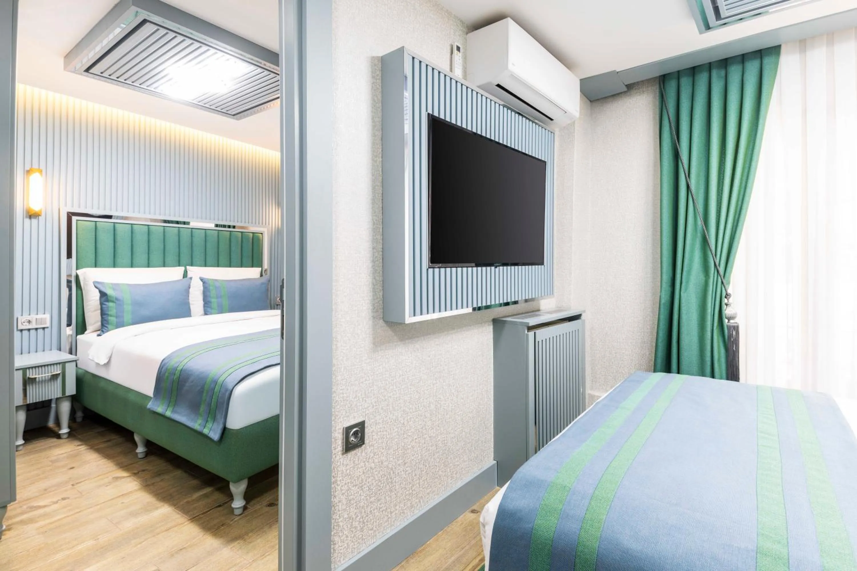 Bedroom, Bed in Santa Rio Gold Taxim Hotel