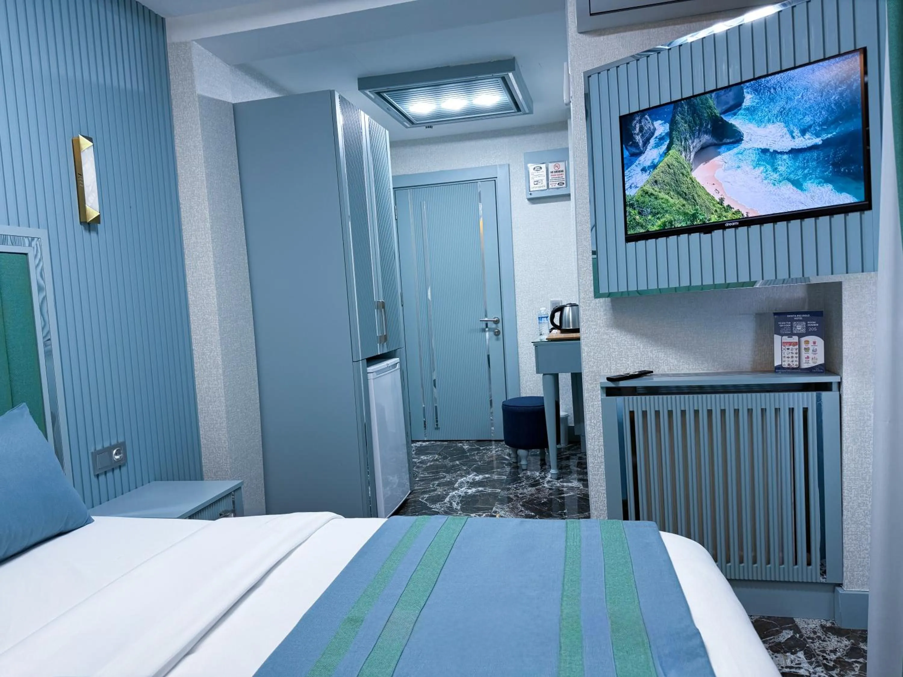 Bed in Santa Rio Gold Taxim Hotel