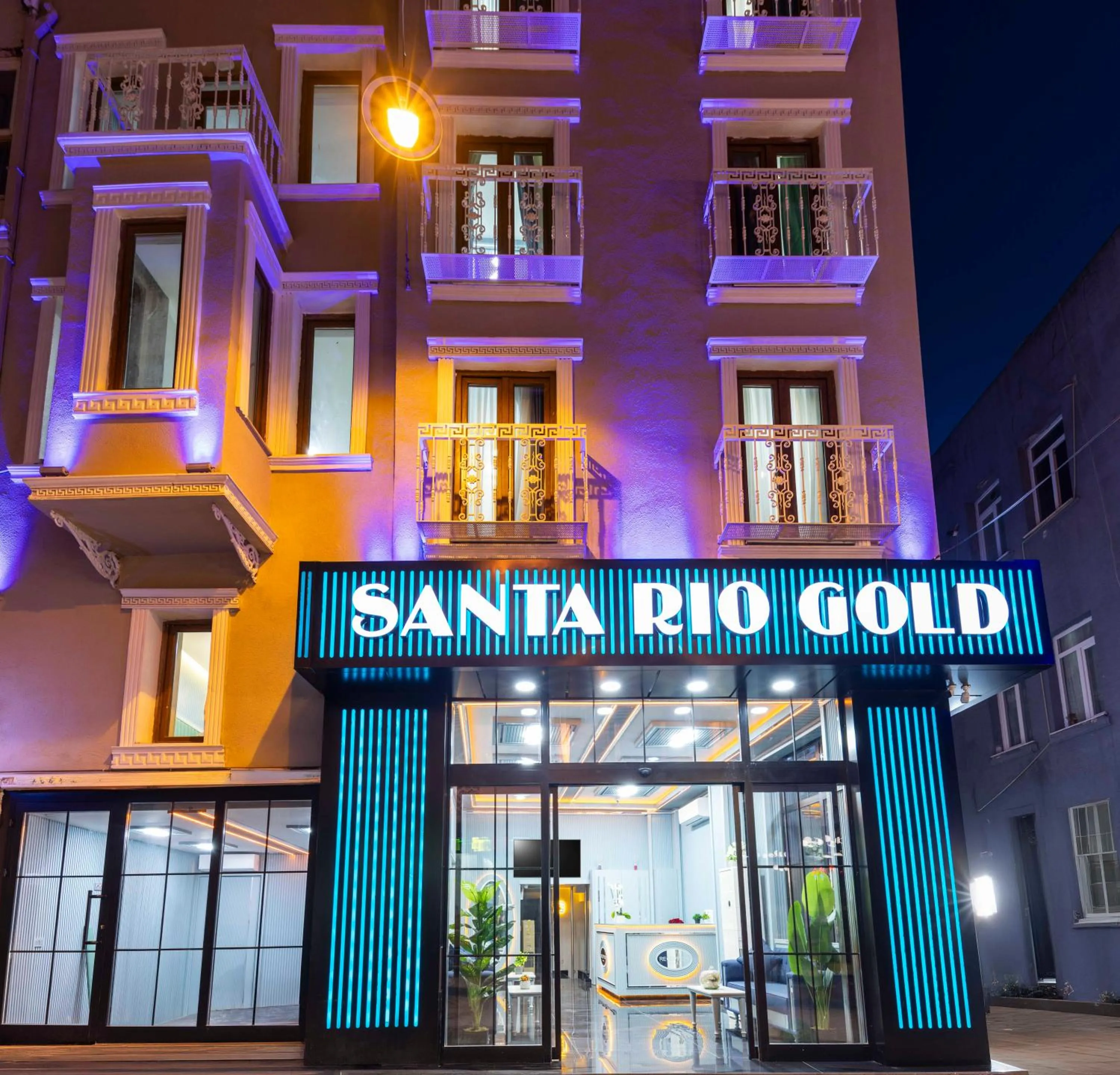 Property building in Santa Rio Gold Taxim Hotel