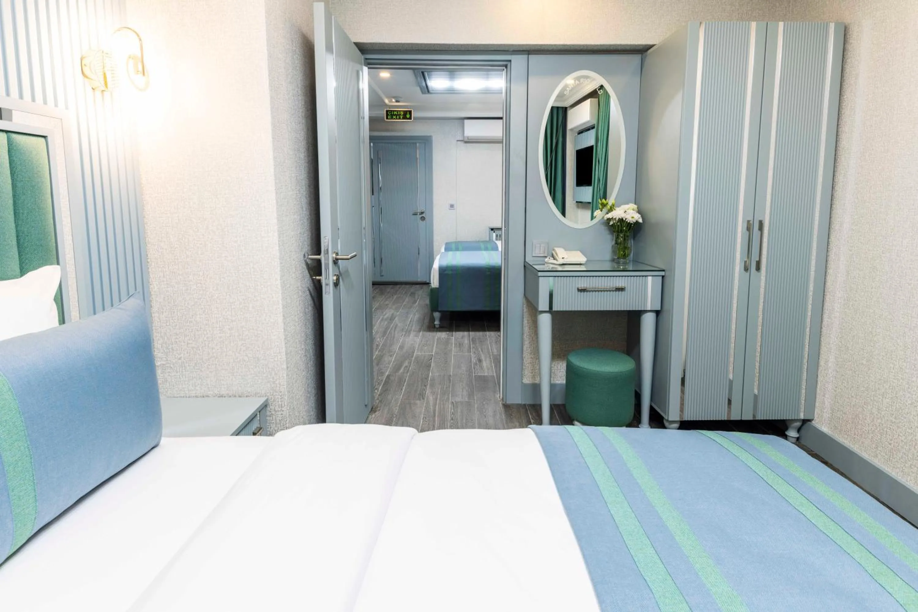 Bedroom, Bed in Santa Rio Gold Taxim Hotel