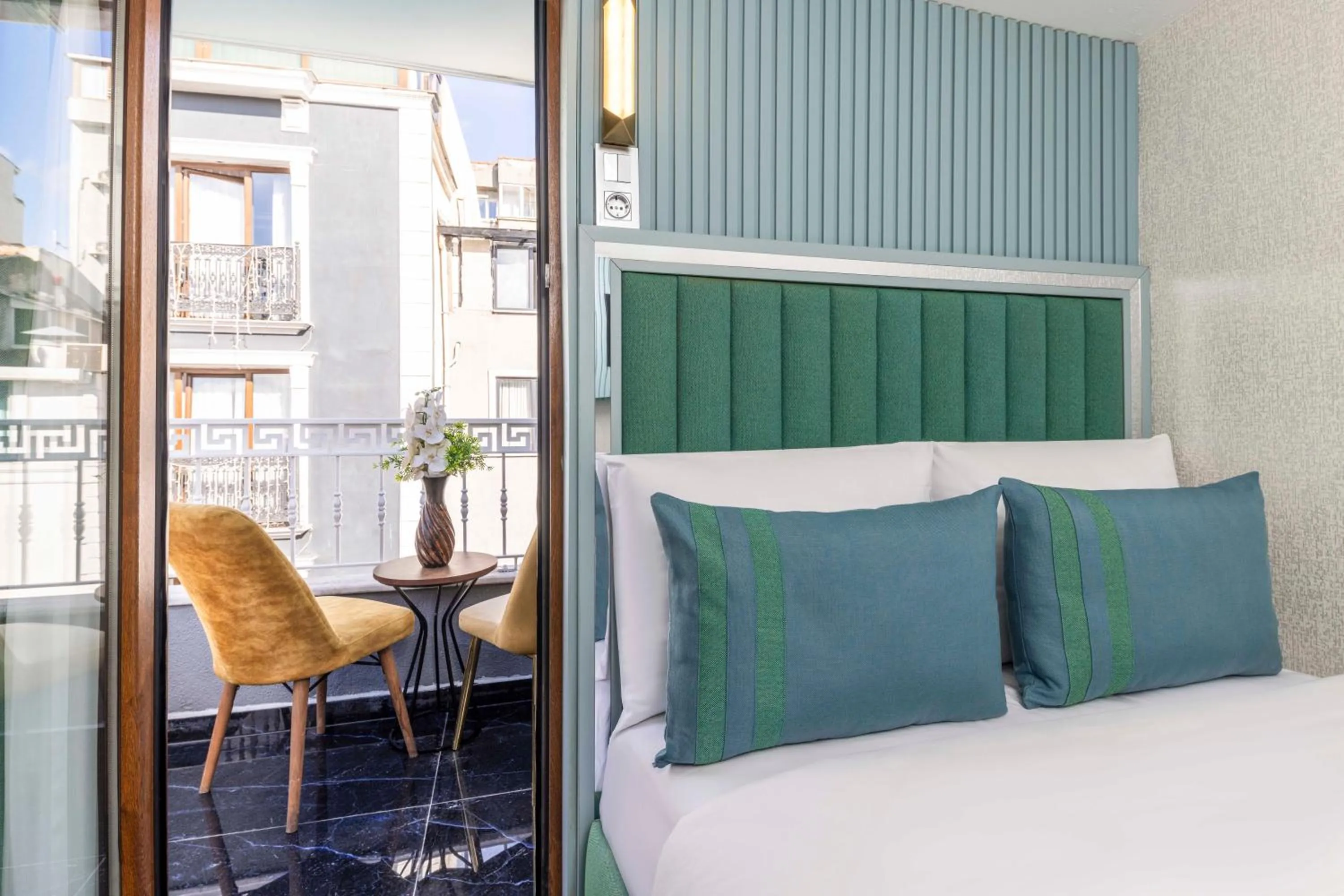 Bed in Santa Rio Gold Taxim Hotel