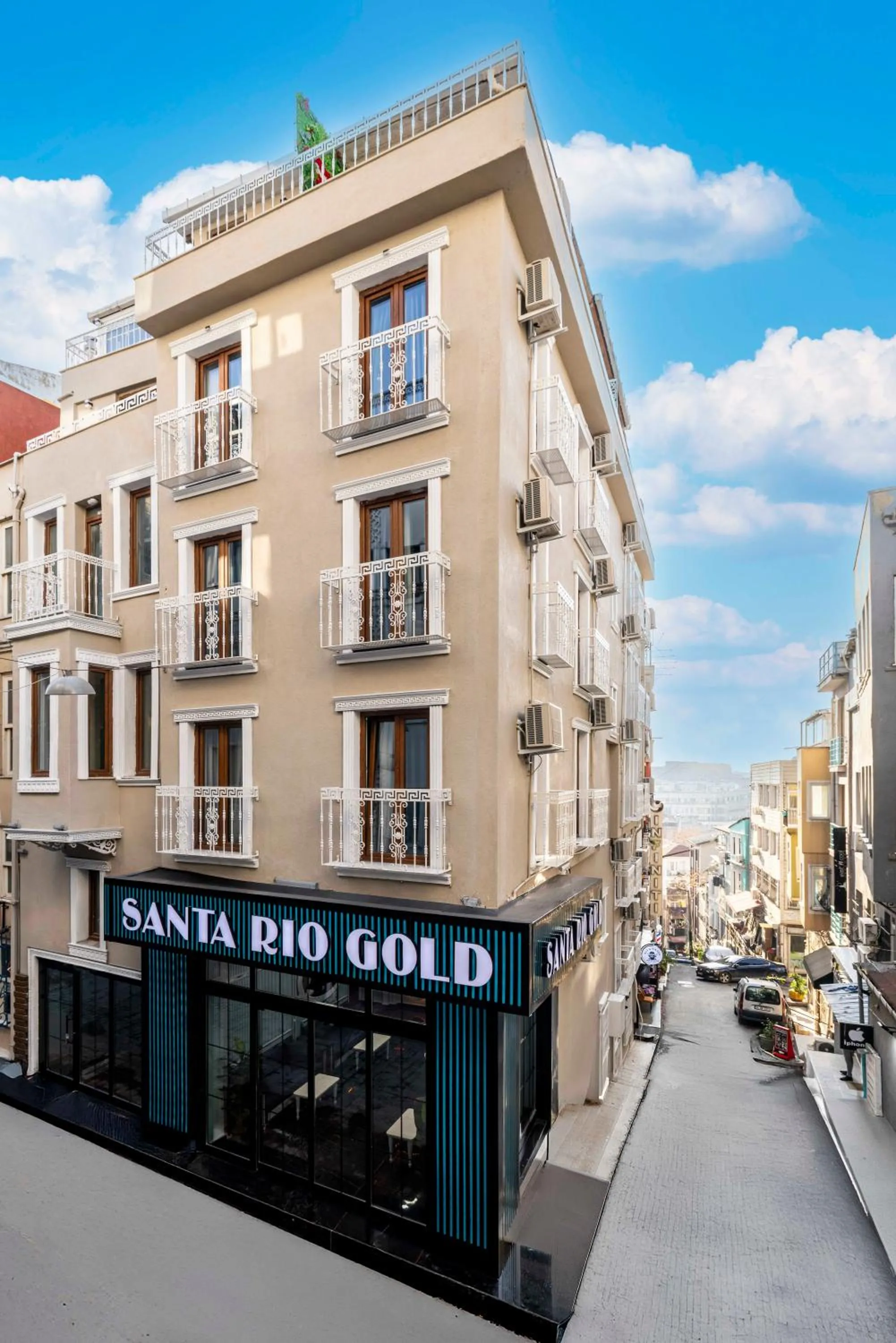 Property building in Santa Rio Gold Taxim Hotel