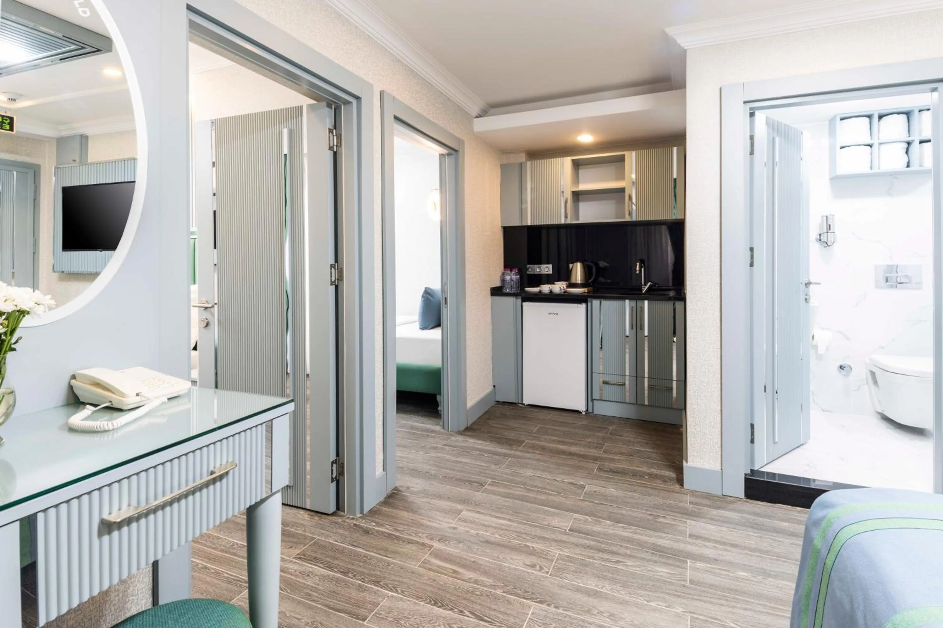 Photo of the whole room in Santa Rio Gold Taxim Hotel